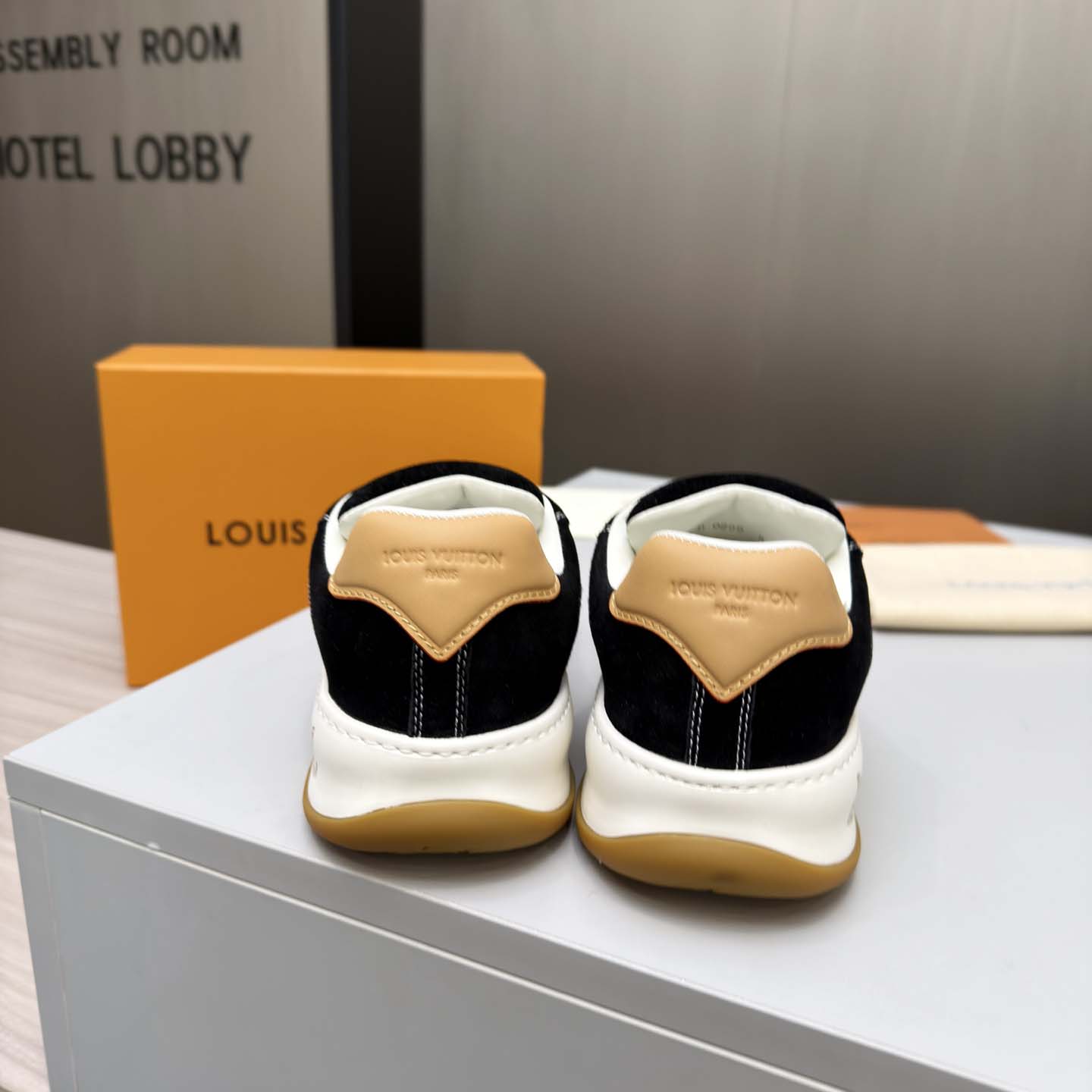 Louis Vuitton LV Tilted Sneaker  - DesignerGu
