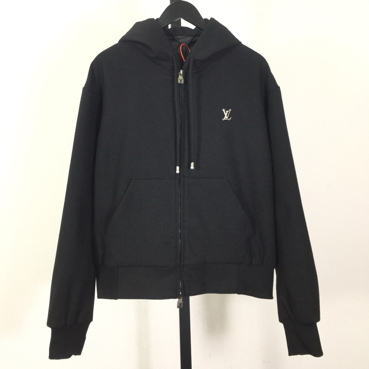 Louis Vuitton Tailored Technical Wool Hooded Blouson   1AIWF7 - DesignerGu