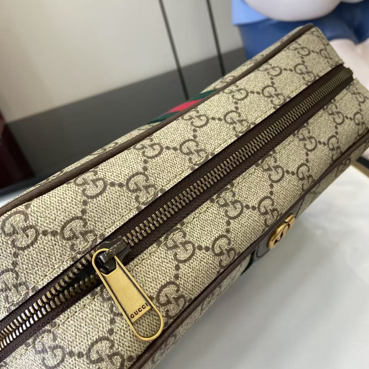 Gucci Ophidia medium crossbody bag - DesignerGu
