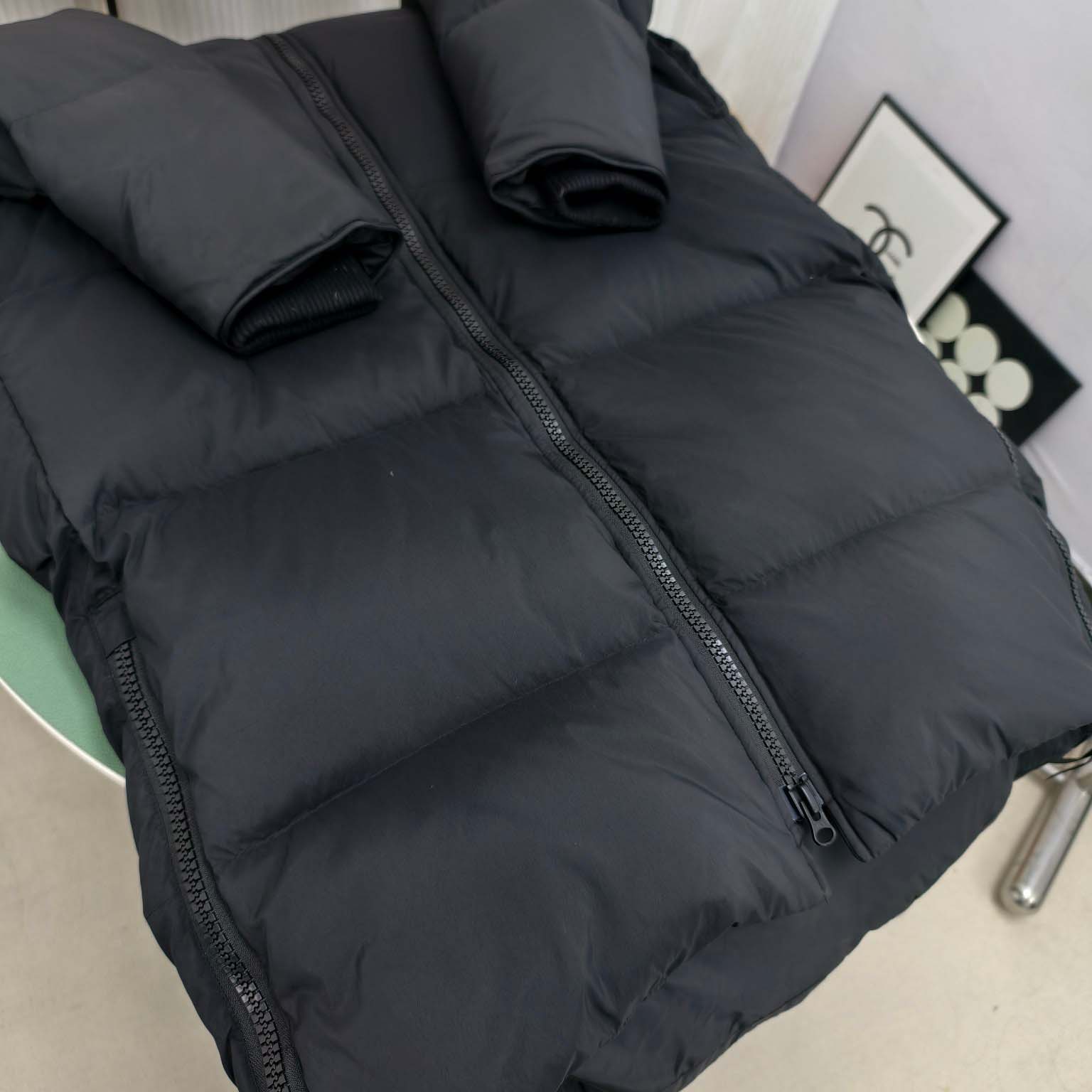 Moncler Lawrence Long Puffer - DesignerGu