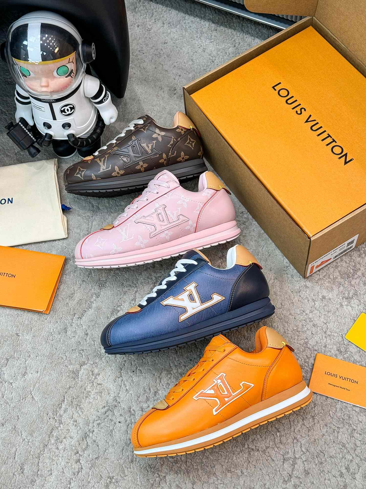 Louis Vuitton LV BUTTERSOFT Sneaker    1AIKI9 - DesignerGu