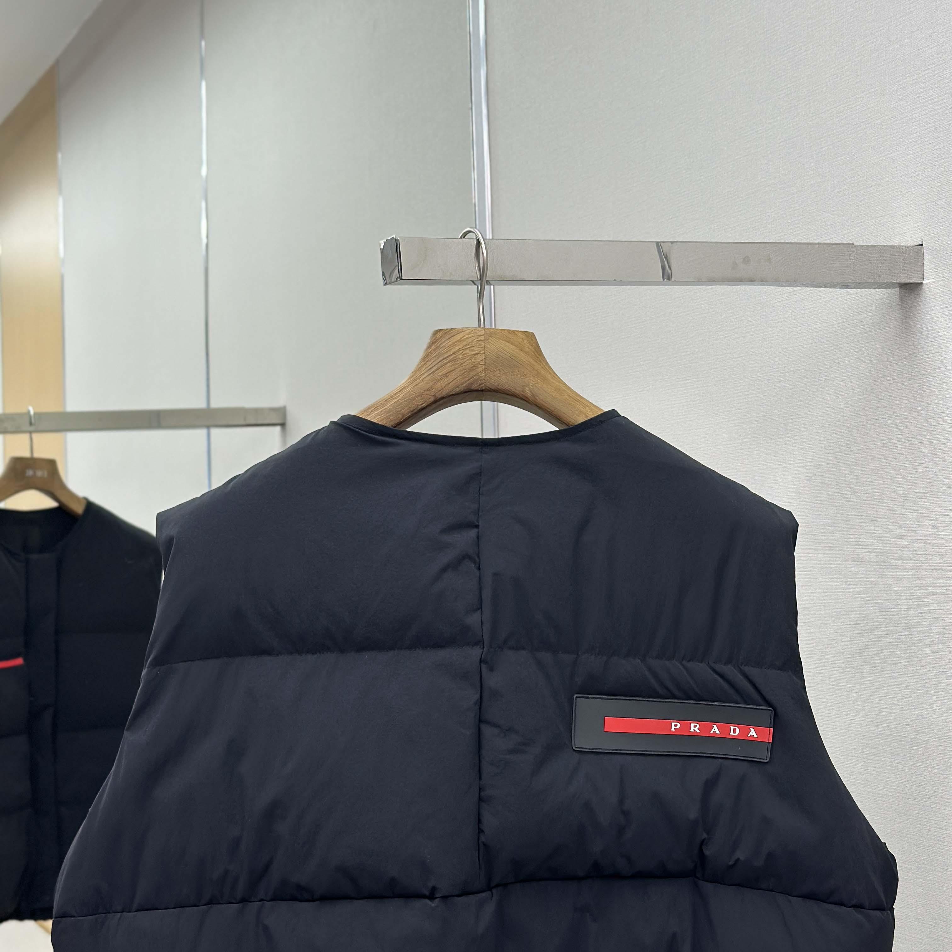 Prada Black Nylon Puffer Gilet Jacket - DesignerGu