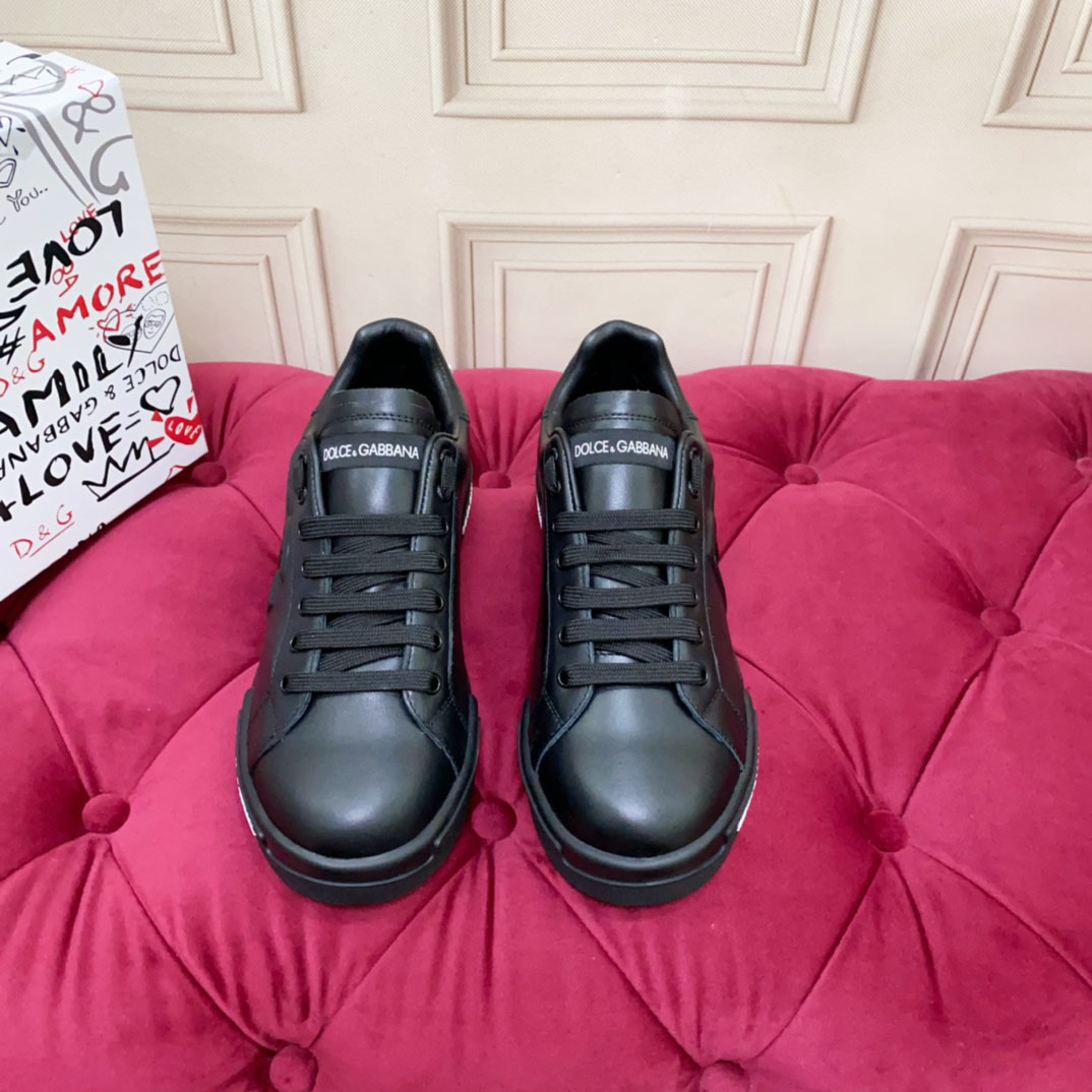 Dolce & Gabbana Sneakers - DesignerGu