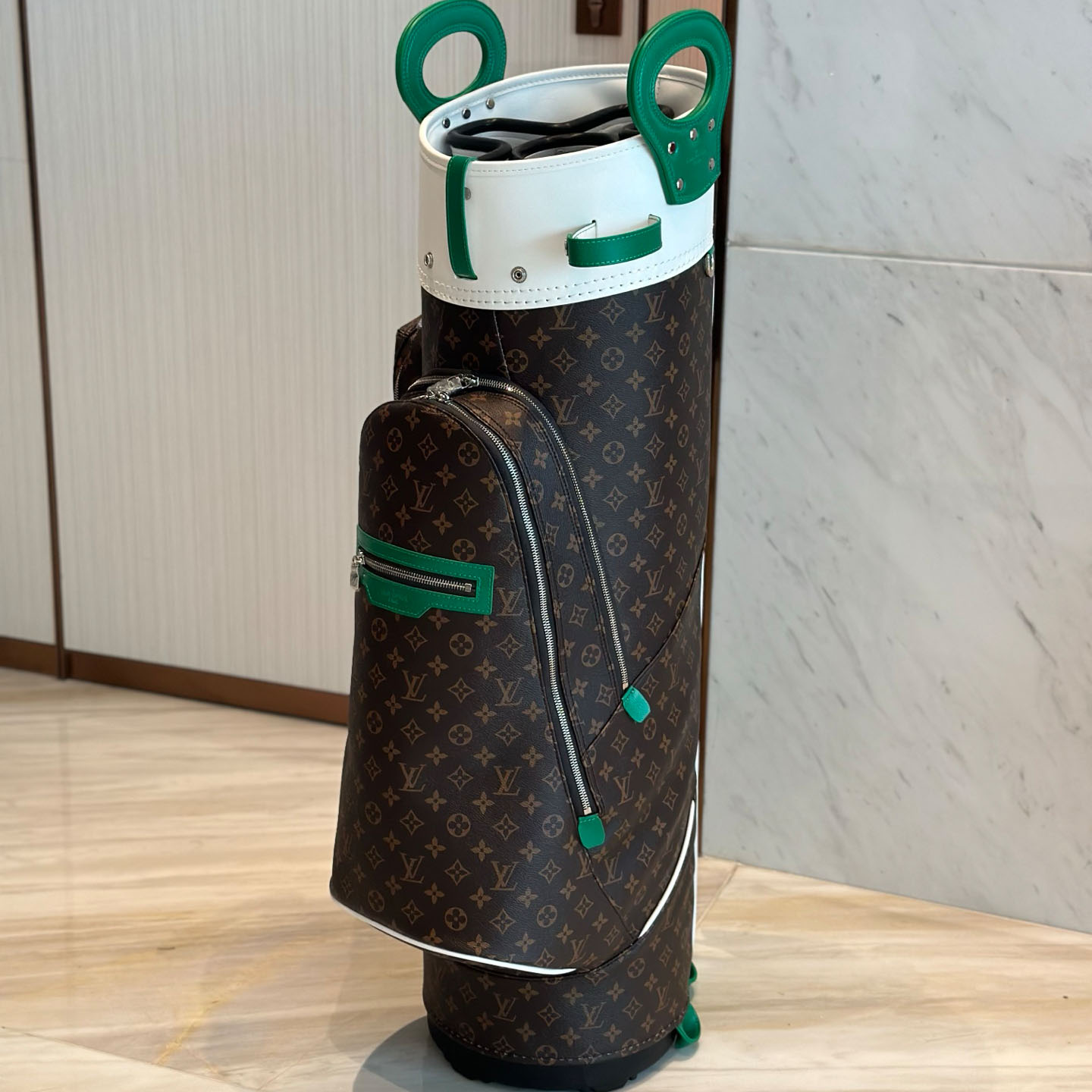Louis Vuitton Golf Bag - DesignerGu
