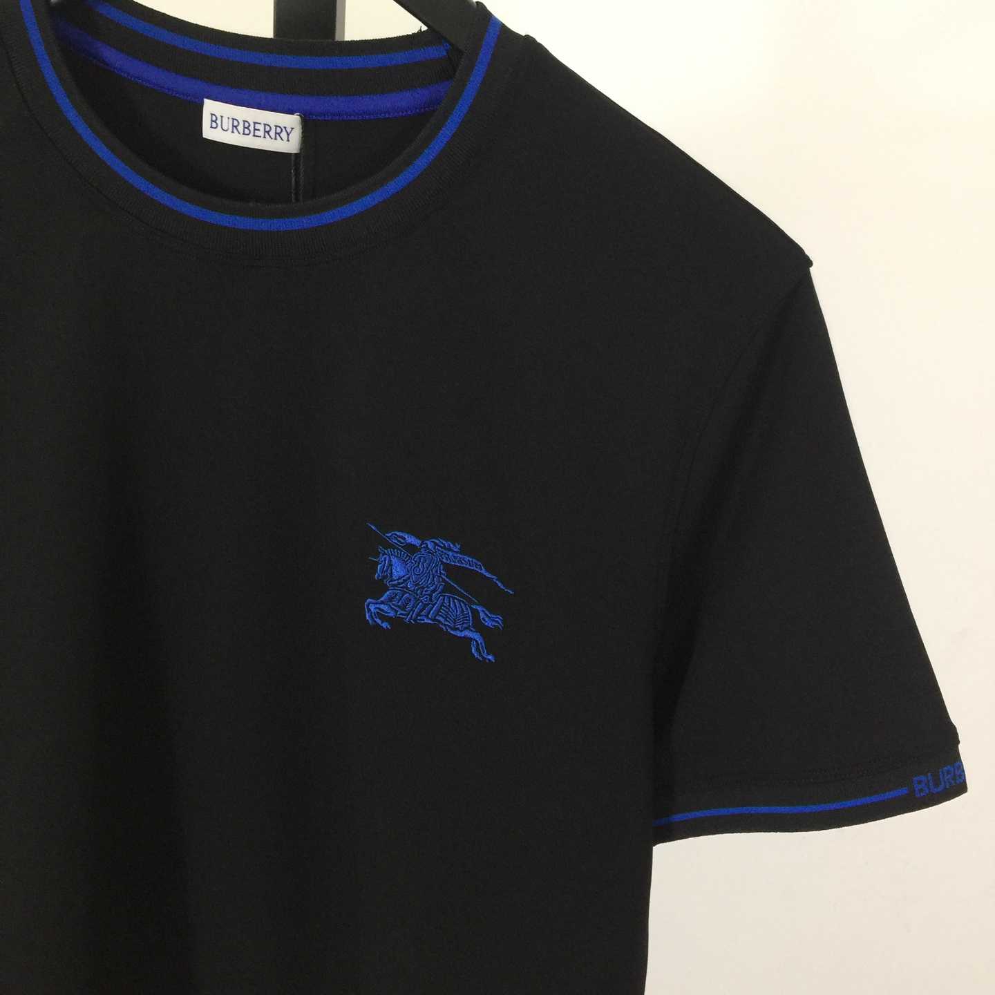 Burberry Logo Cotton T-shirt - DesignerGu