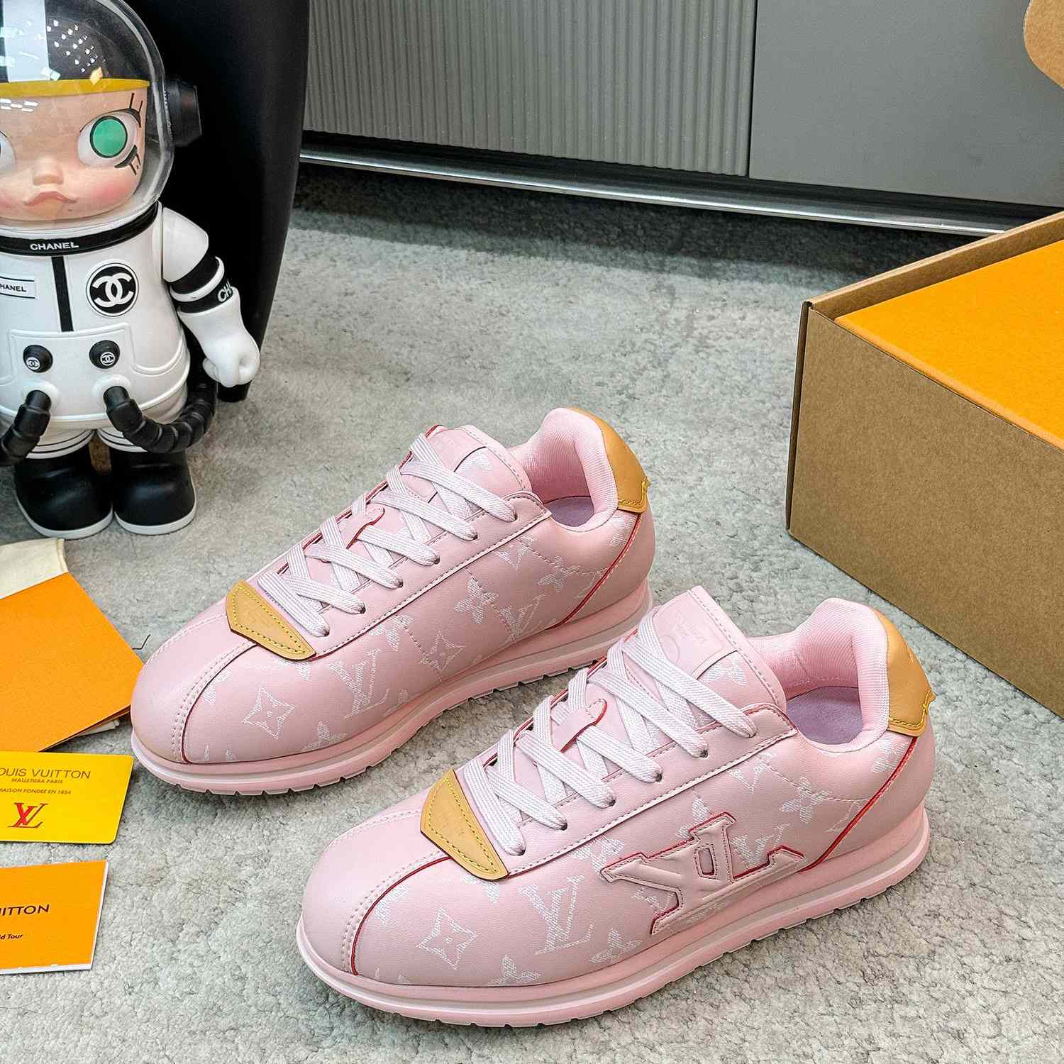 Louis Vuitton LV BUTTERSOFT Sneaker    1AINJE - DesignerGu