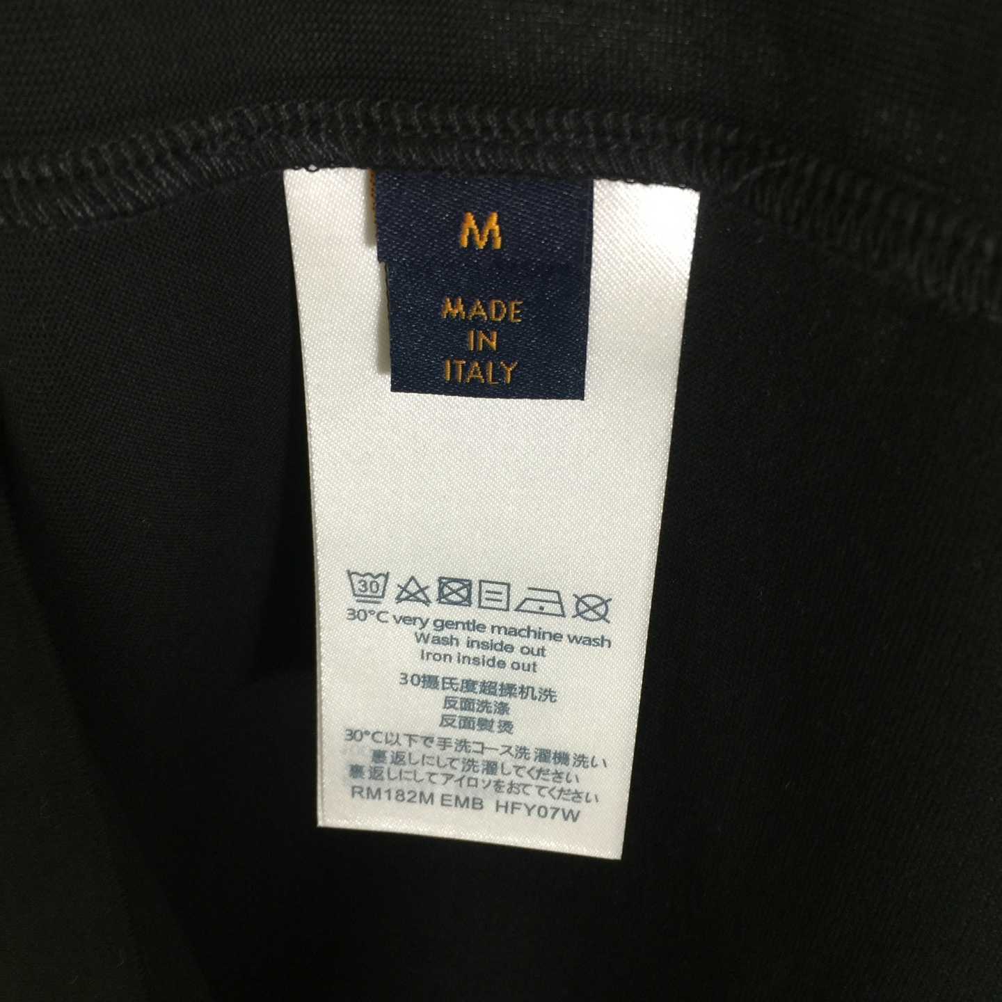 Louis Vuitton Printed Signature T-Shirt  - DesignerGu