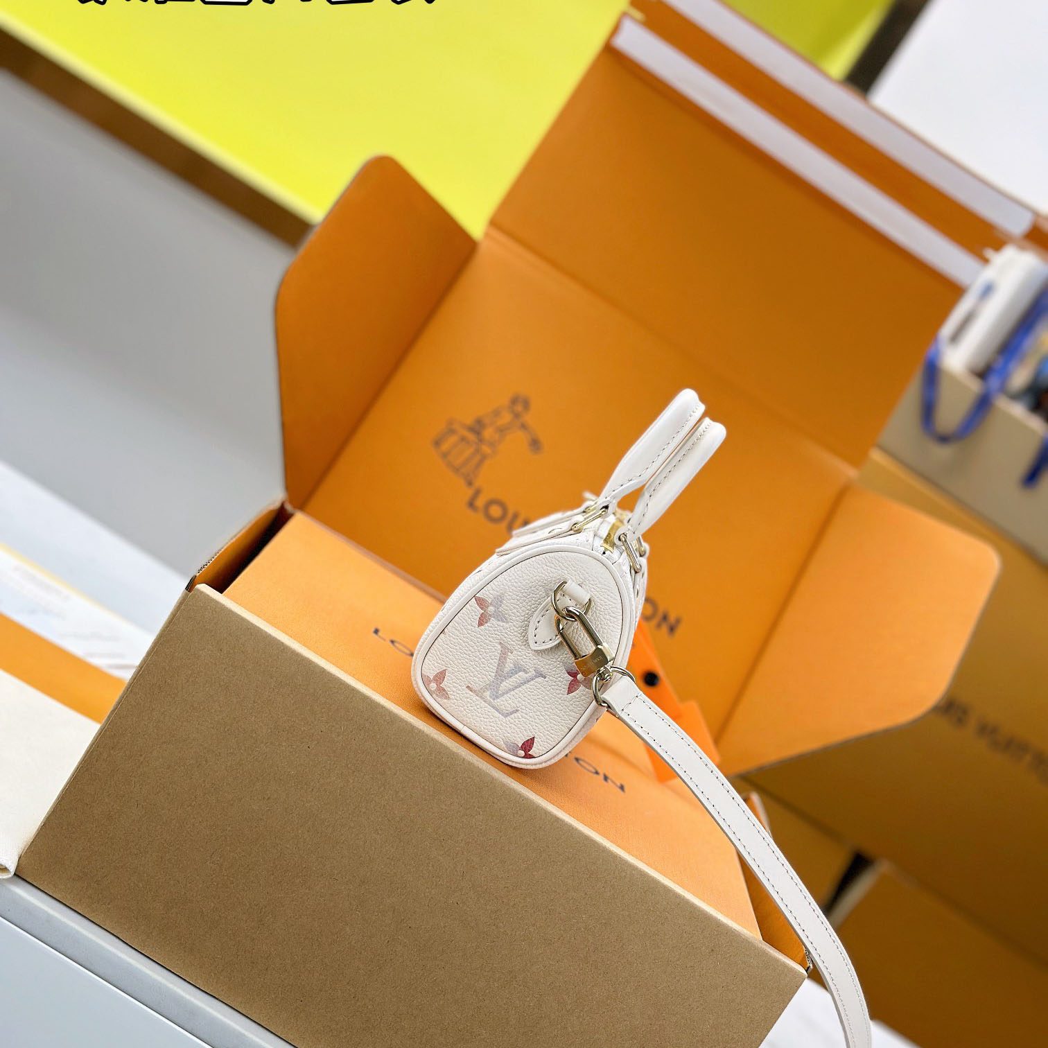 Louis Vuitton Nano Speedy M25591 - DesignerGu