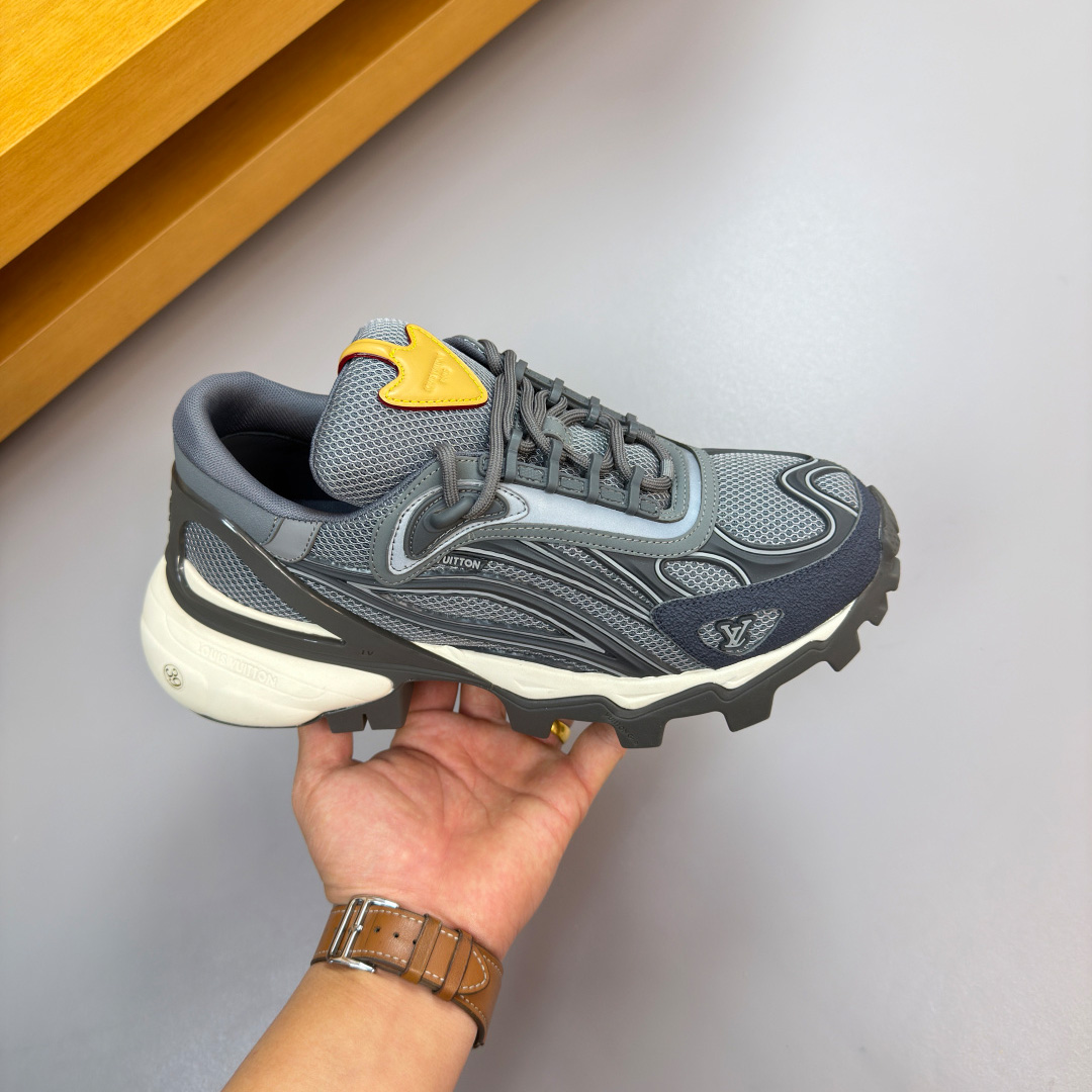 Louis Vuitton Summit Sneaker 1AJAG7 - DesignerGu