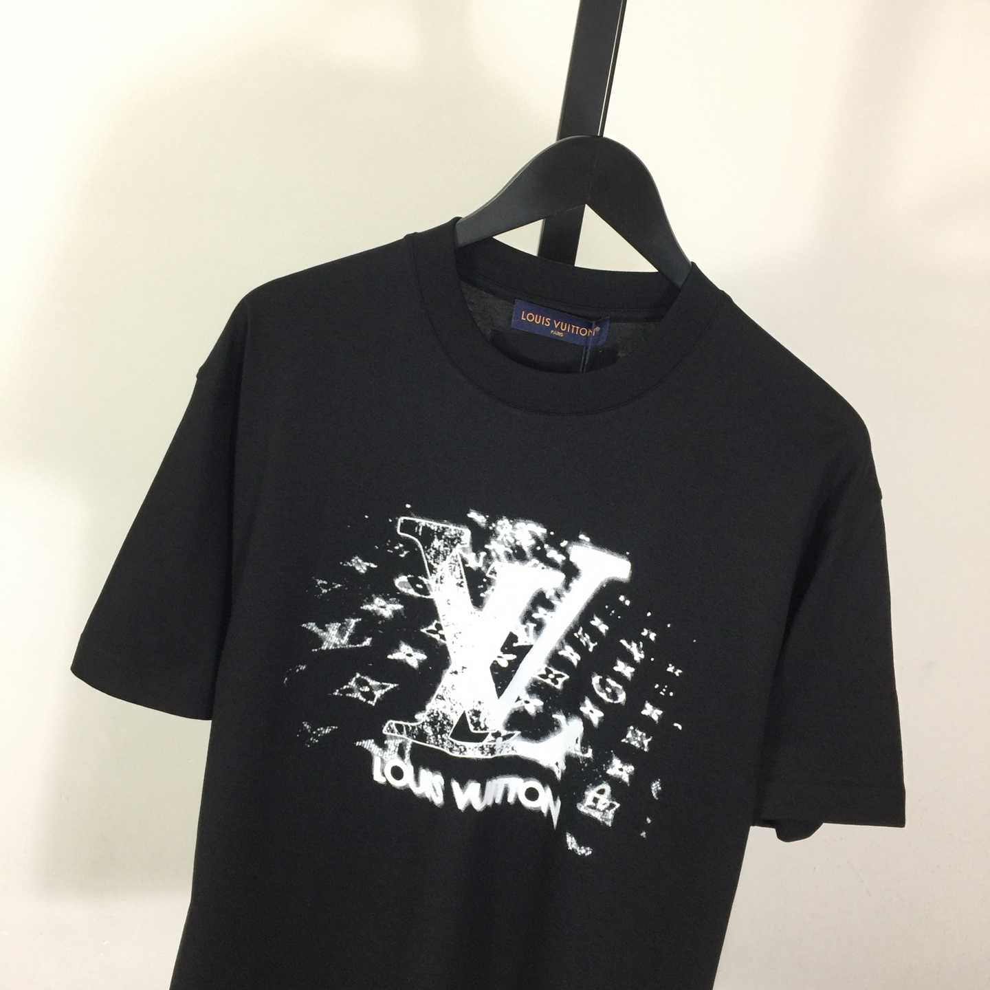 Louis Vuitton Distressed Graphic T-shirt - DesignerGu