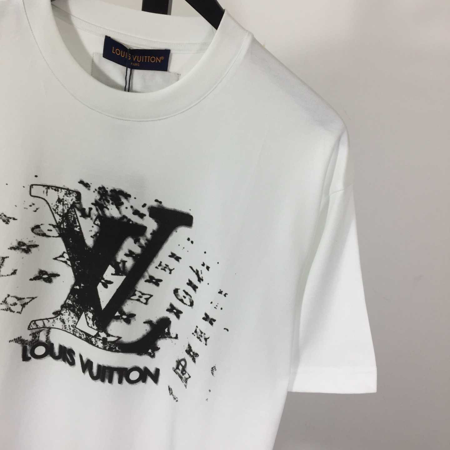 Louis Vuitton Distressed Graphic T-shirt - DesignerGu