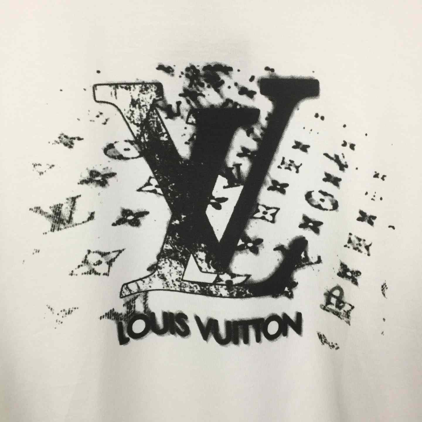 Louis Vuitton Distressed Graphic T-shirt - DesignerGu