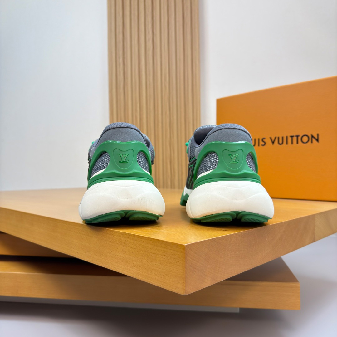 Louis Vuitton Summit Sneaker 1AJAXQ - DesignerGu
