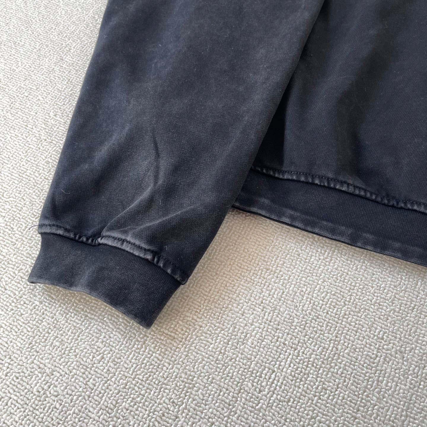 Enfants Riches Déprimés HOLY BIBLE 