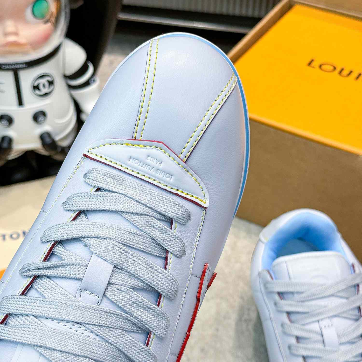 Louis Vuitton LV BUTTERSOFT Sneaker    1AIKI9 - DesignerGu