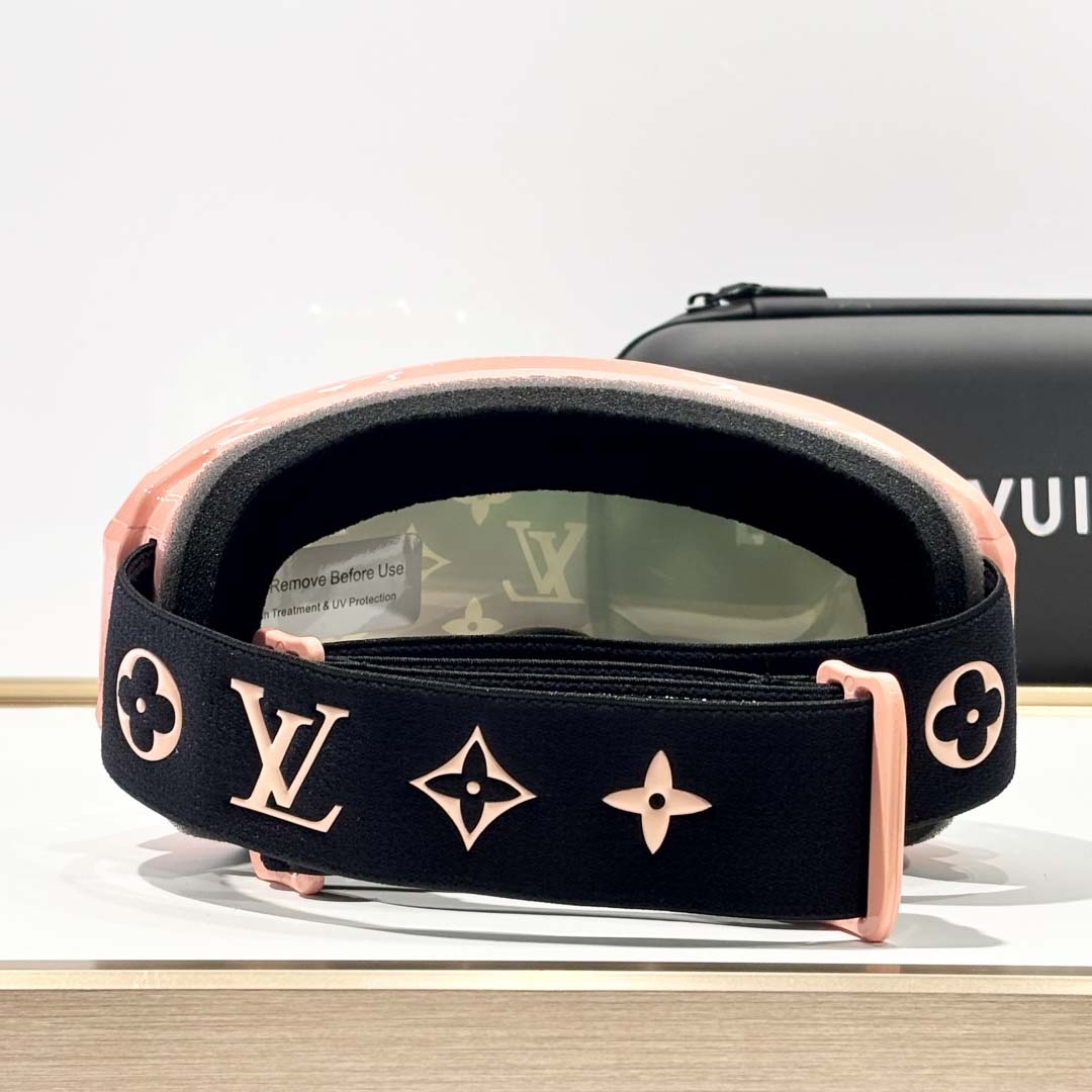Louis Vuitton LV Snow Gradient Mask - DesignerGu