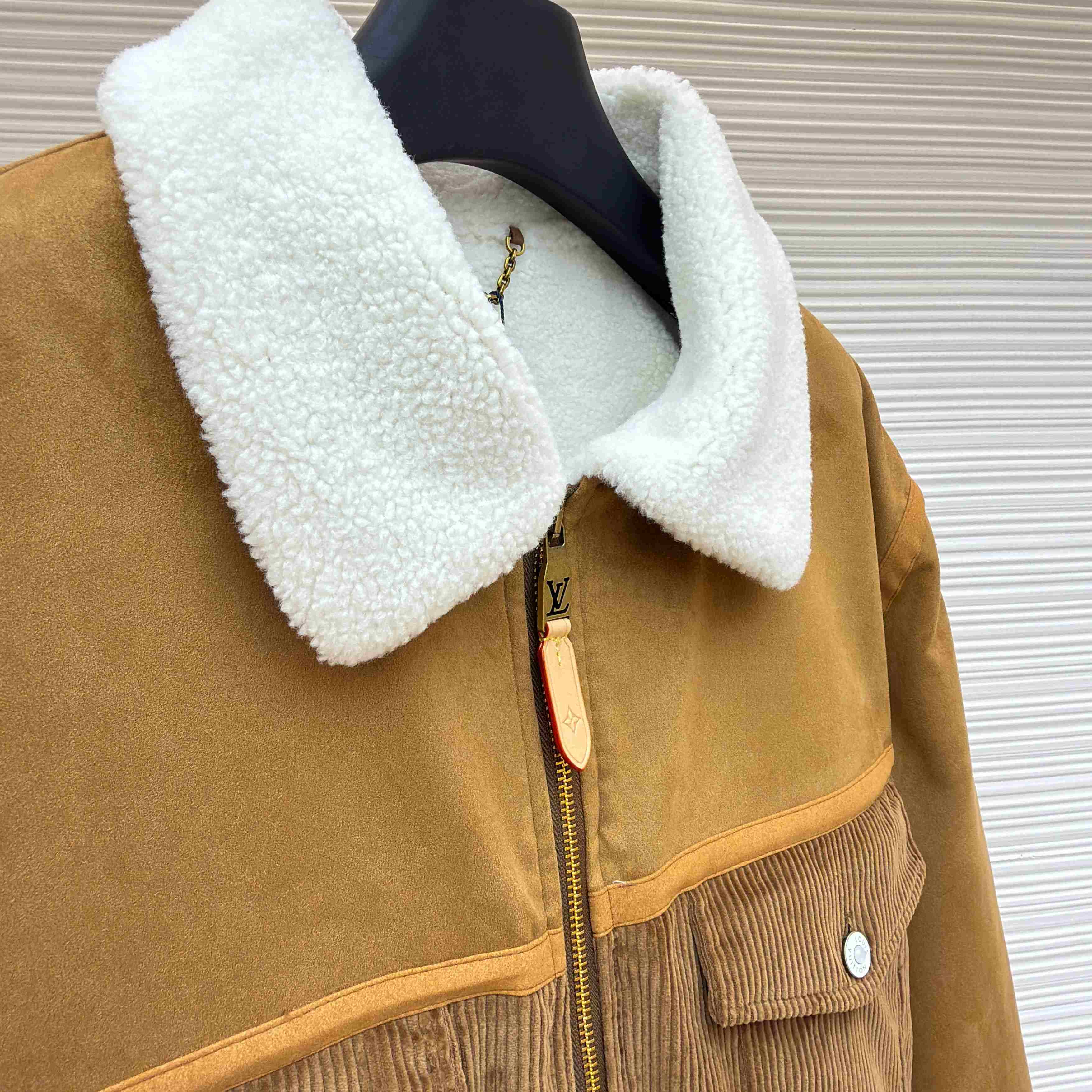 Louis Vuitton Corduroy And Shearling Mix Trucker 1AJBR0 - DesignerGu