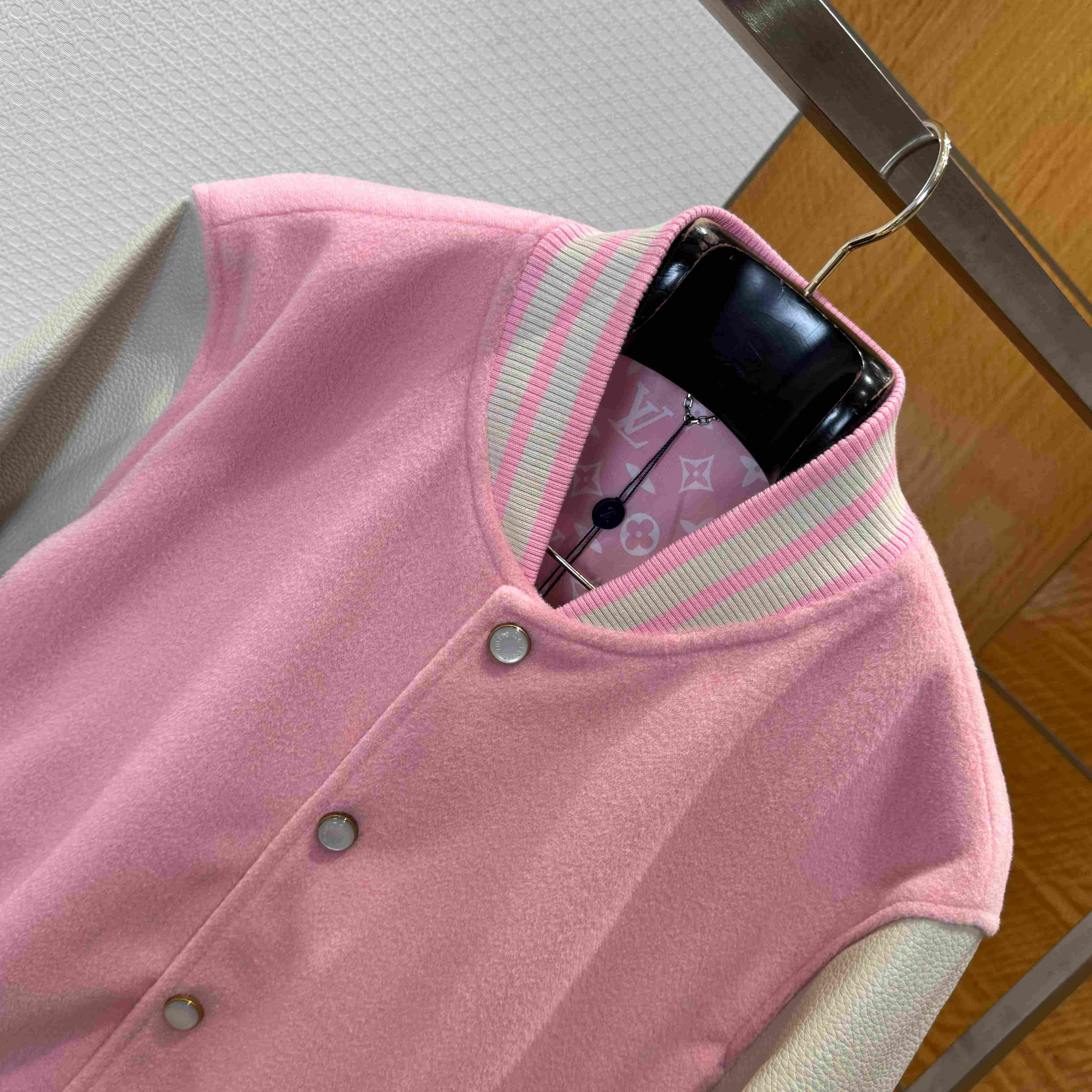 Louis Vuitton Signature Leather Varsity Jacket 1AILZ7 - DesignerGu