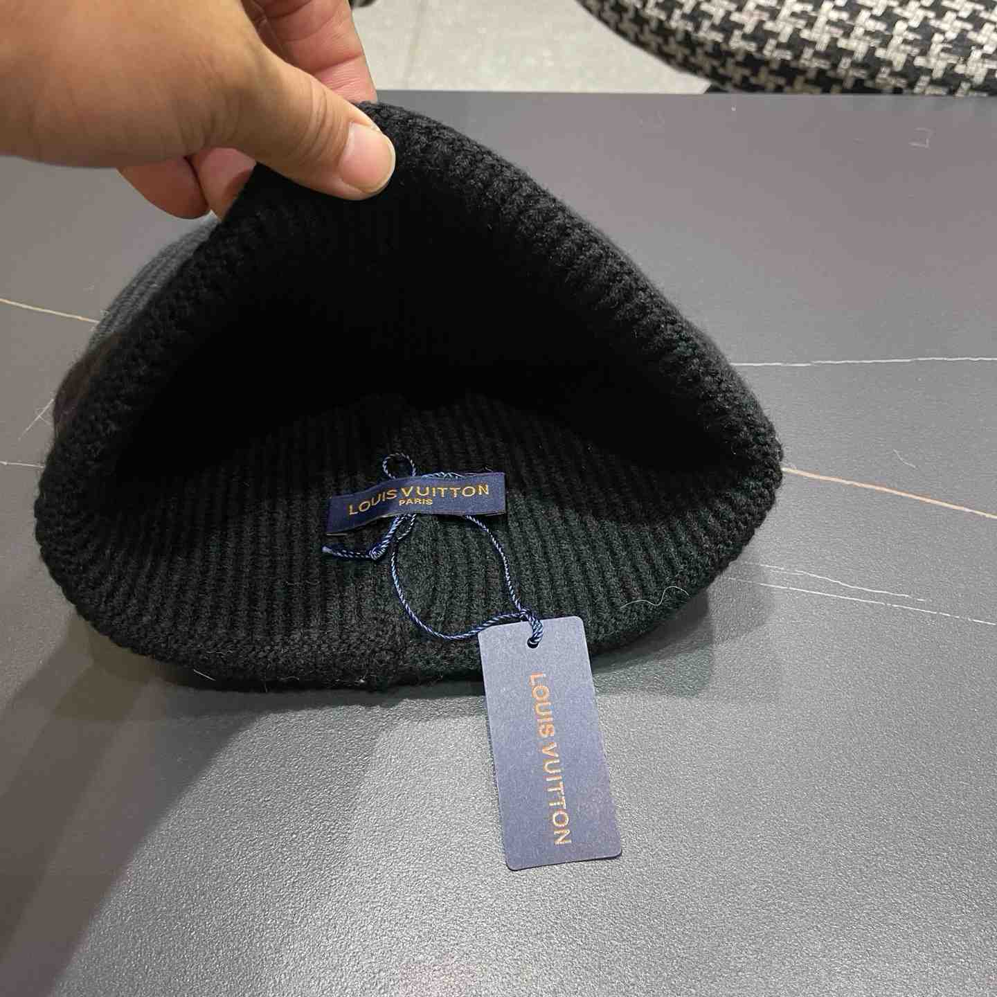 Louis Vuitton Beanie    - DesignerGu
