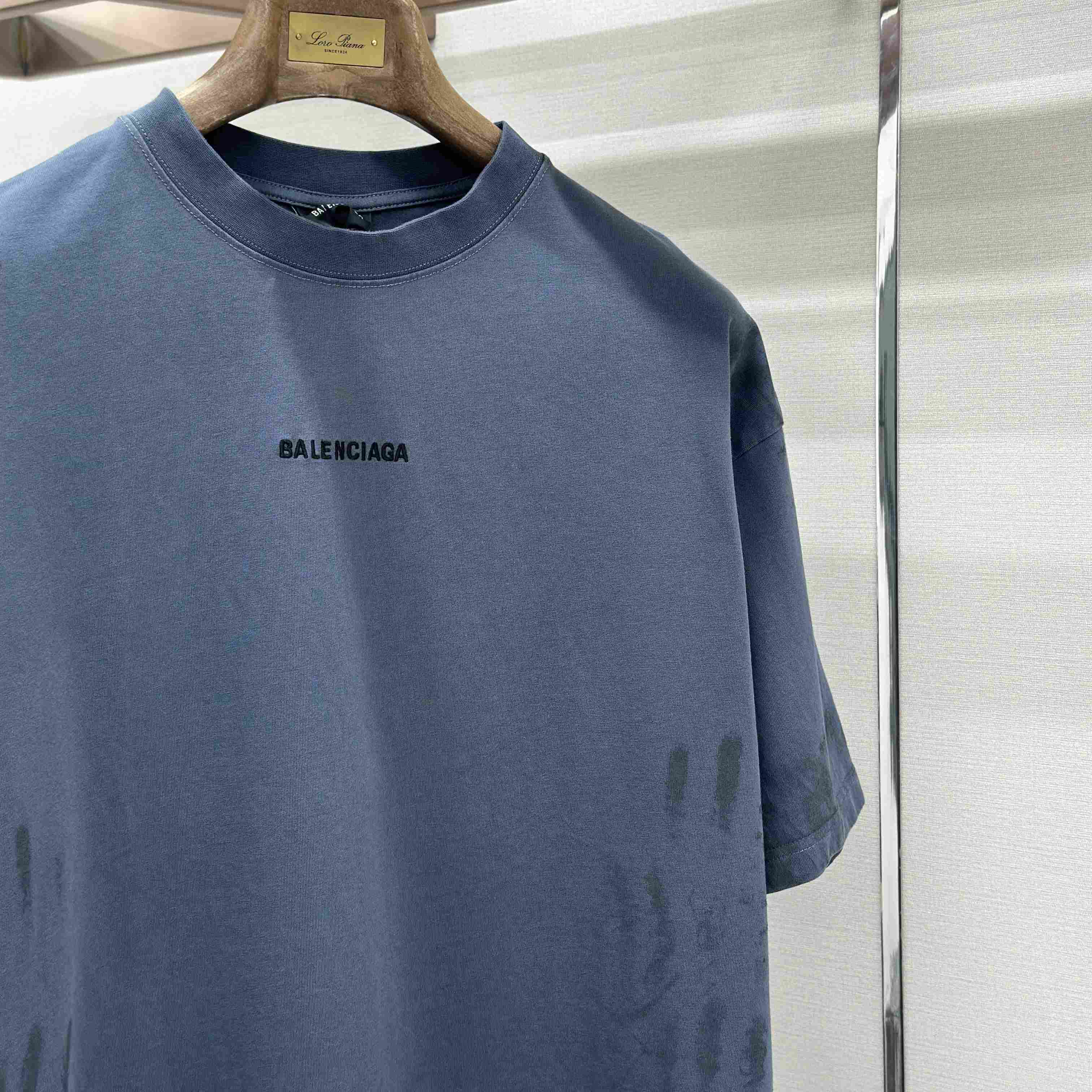Balenciaga Balenciaga Back T-shirt Medium Fit in Faded Dark Blue - DesignerGu