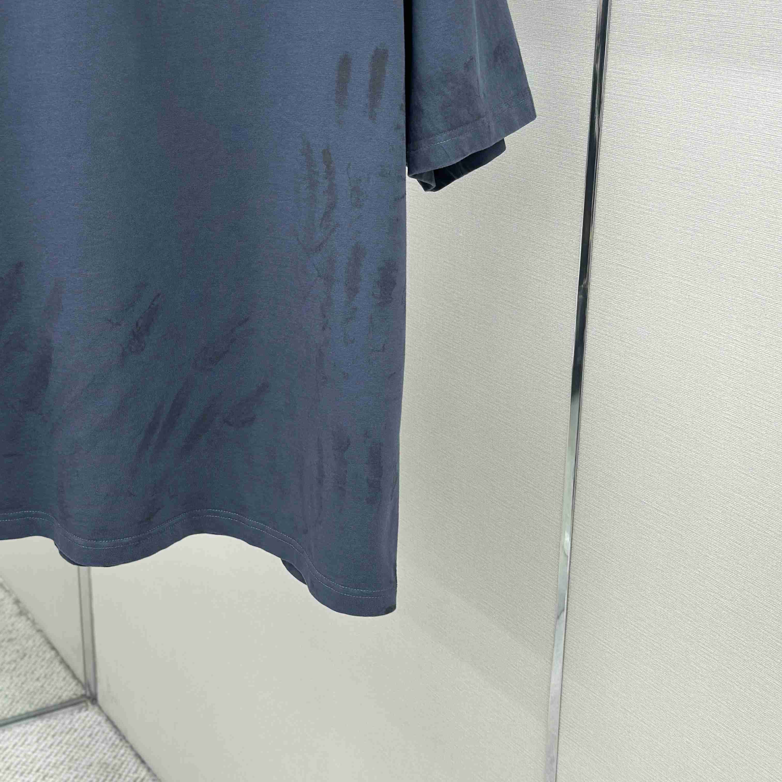 Balenciaga Balenciaga Back T-shirt Medium Fit in Faded Dark Blue - DesignerGu