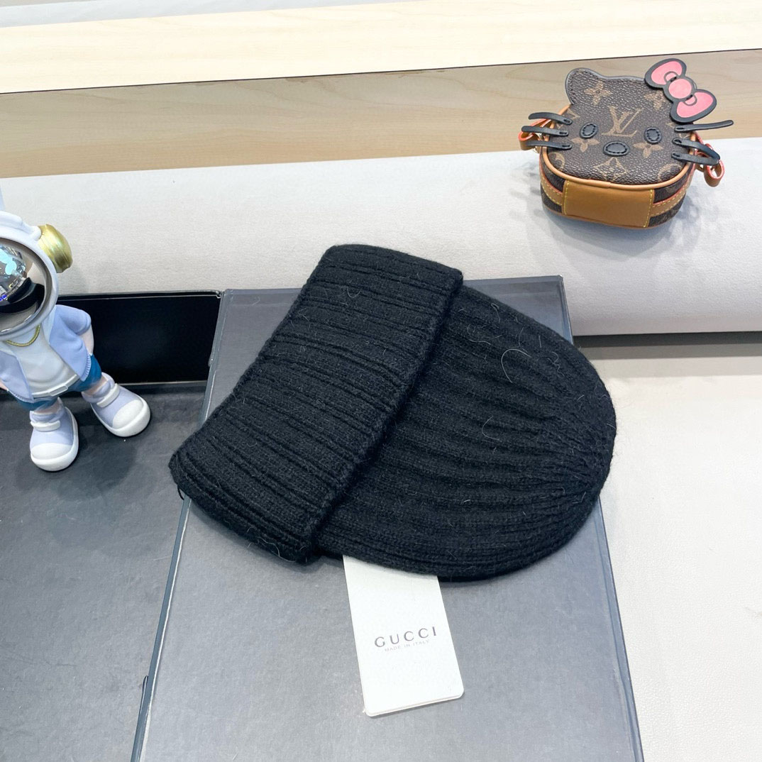 Gucci Beanie    - DesignerGu