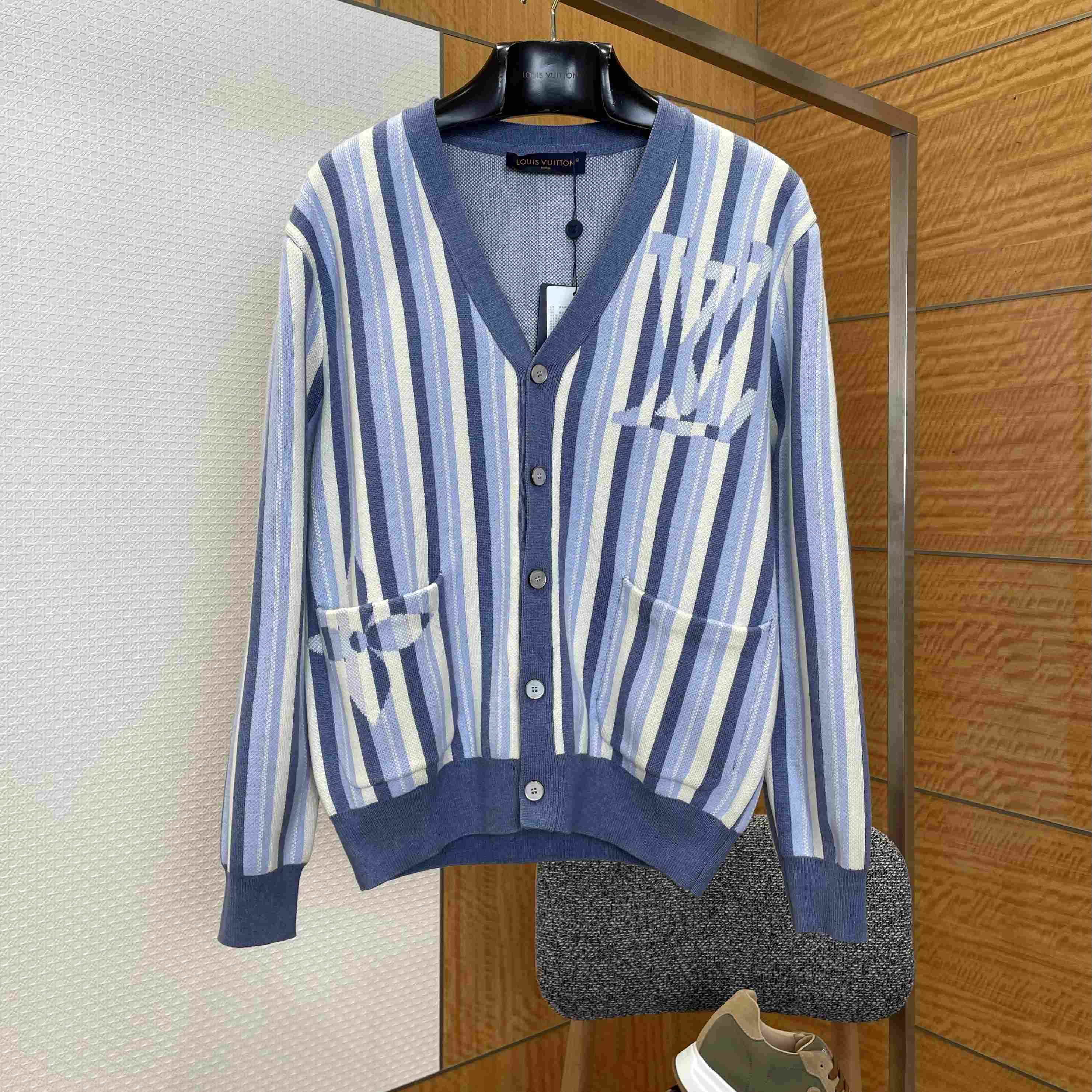 Louis Vuitton Striped Jacquard Cardigan 1AJUHI - DesignerGu