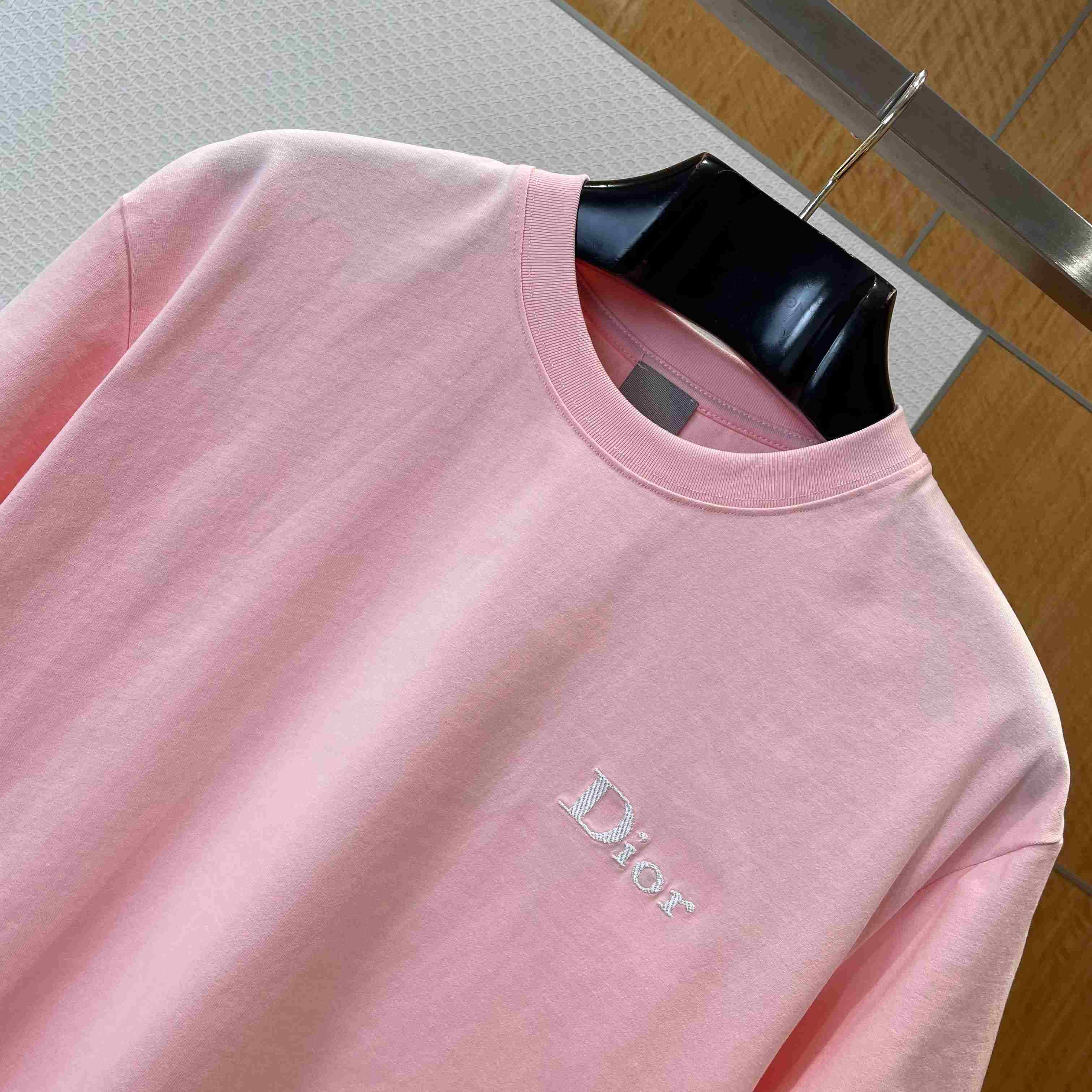 Dior T-Shirt with Dior Embroidery Pink - DesignerGu