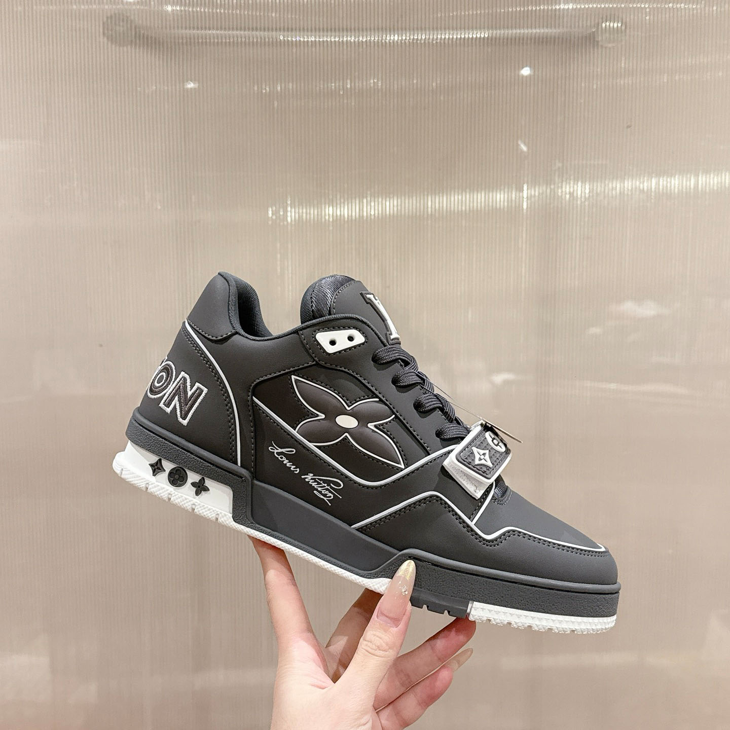 Louis Vuitton LV Trainer Sneaker   1AJAI3 - DesignerGu