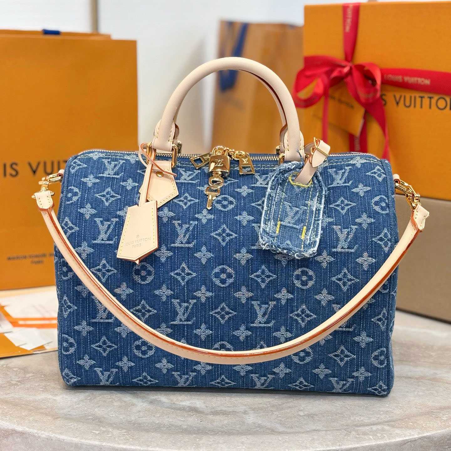 Louis Vuitton Speedy Soft 30 M14430 - DesignerGu