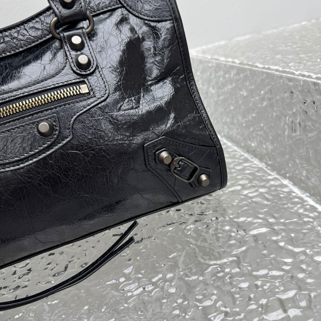 Balenciaga Le City Bag Small In Black - DesignerGu
