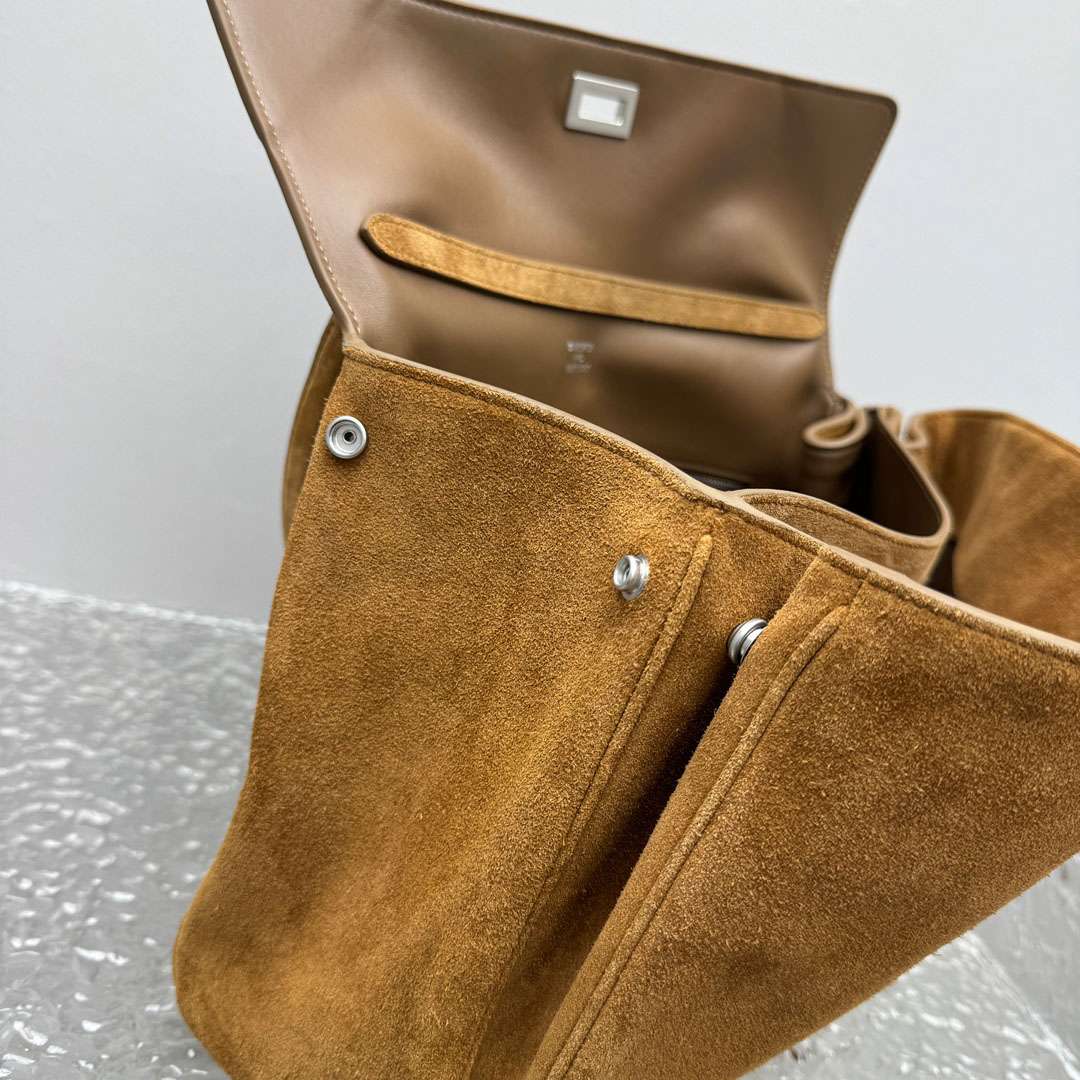 Balenciaga  Rodeo Handbag Medium In Camel - DesignerGu