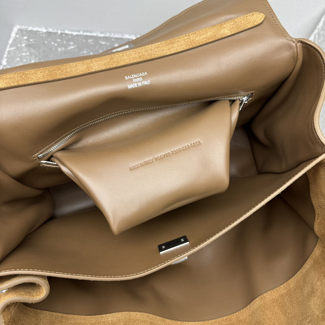 Balenciaga  Rodeo Handbag Medium In Camel - DesignerGu