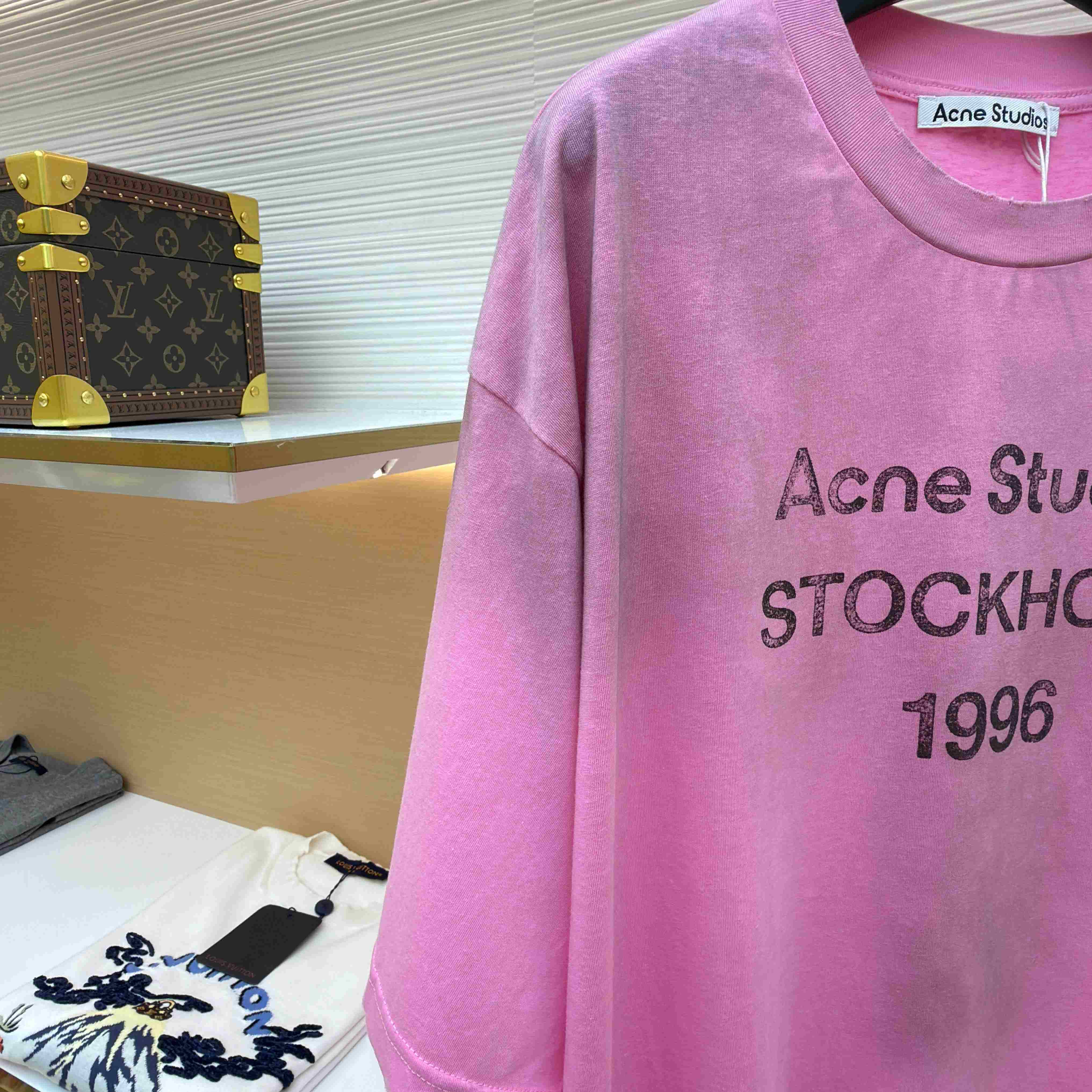Acne Studios  Logo Tshirt - Relaxed Fit - DesignerGu