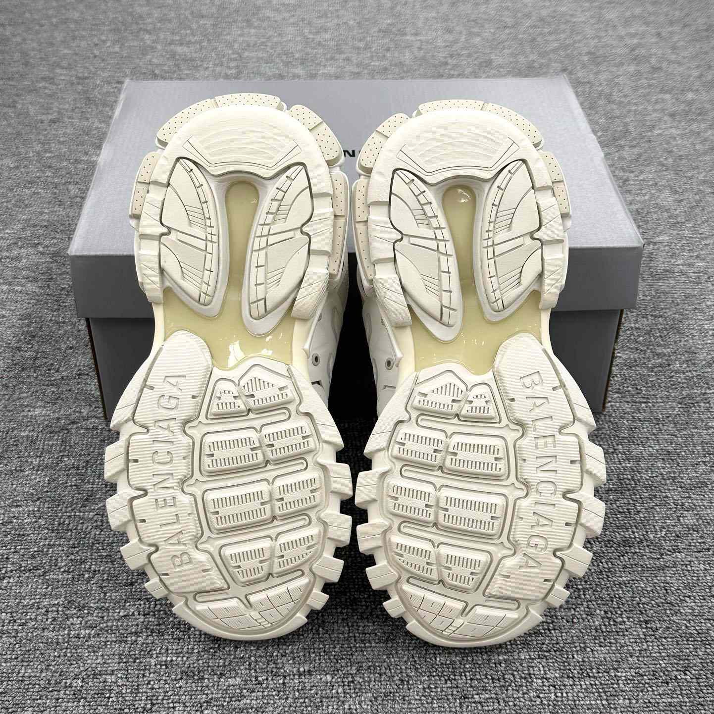 Balenciaga Track Sneaker 'White' - DesignerGu