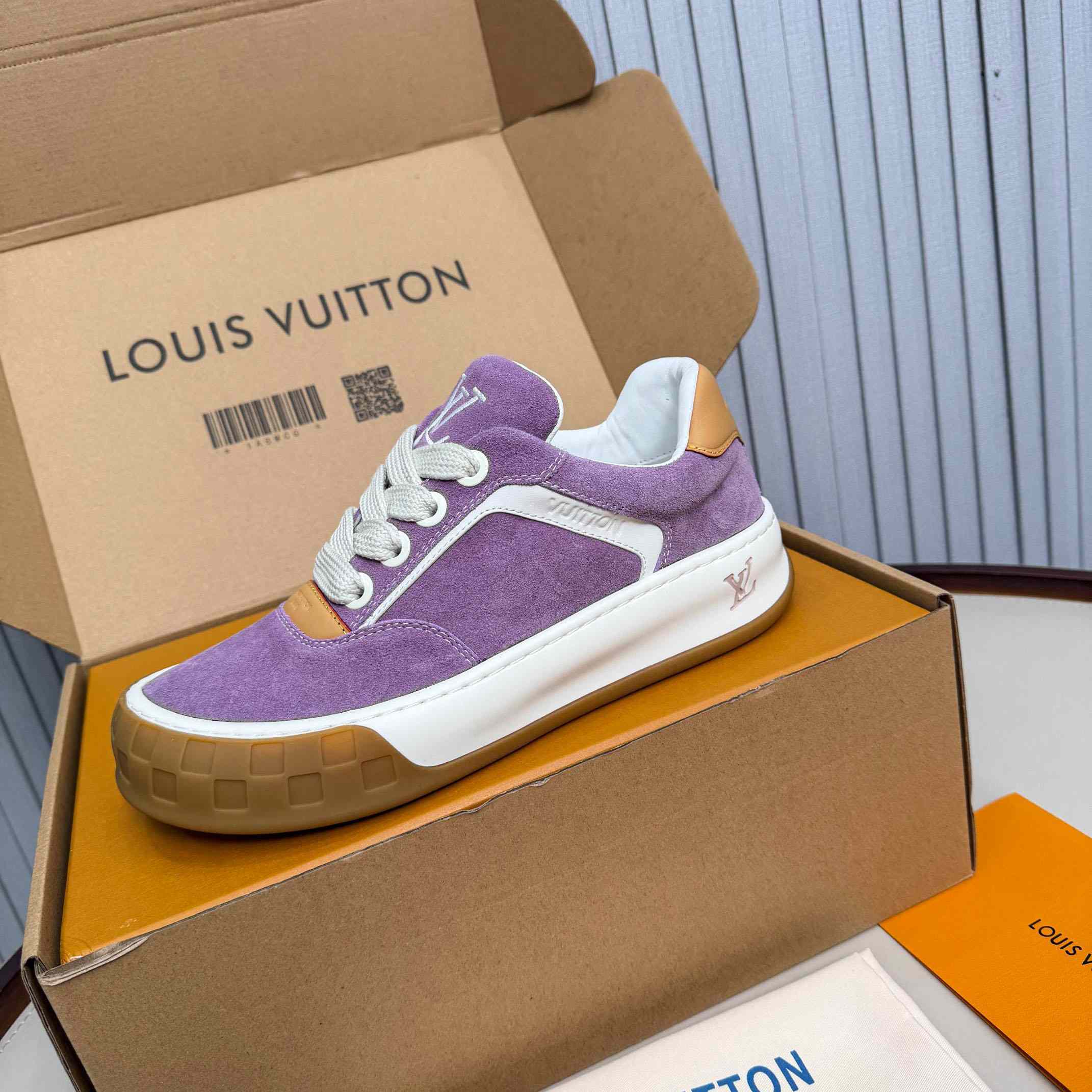 Louis Vuitton LV Tilted Sneaker 1AJTI6 - DesignerGu