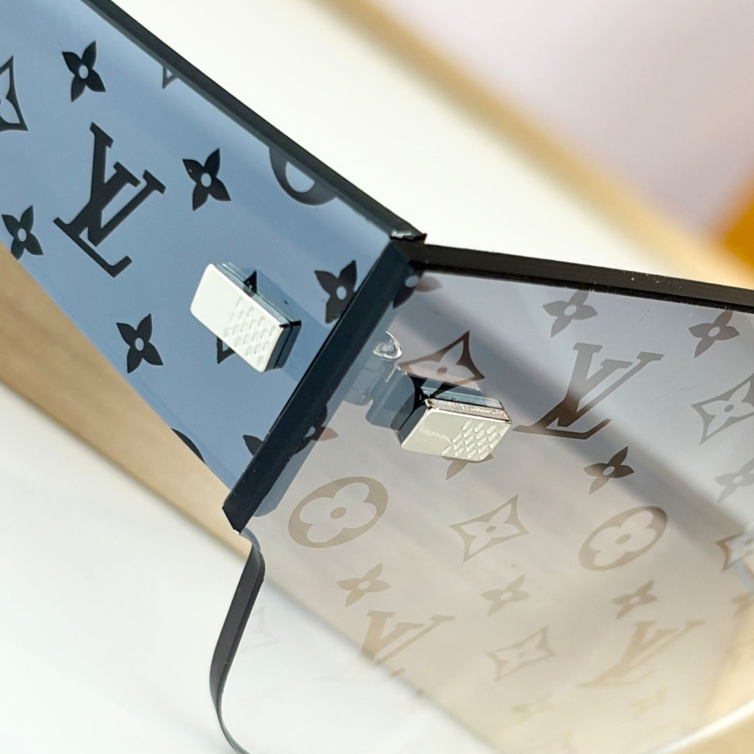 Louis Vuitton Sunglasses   Z2198U - DesignerGu