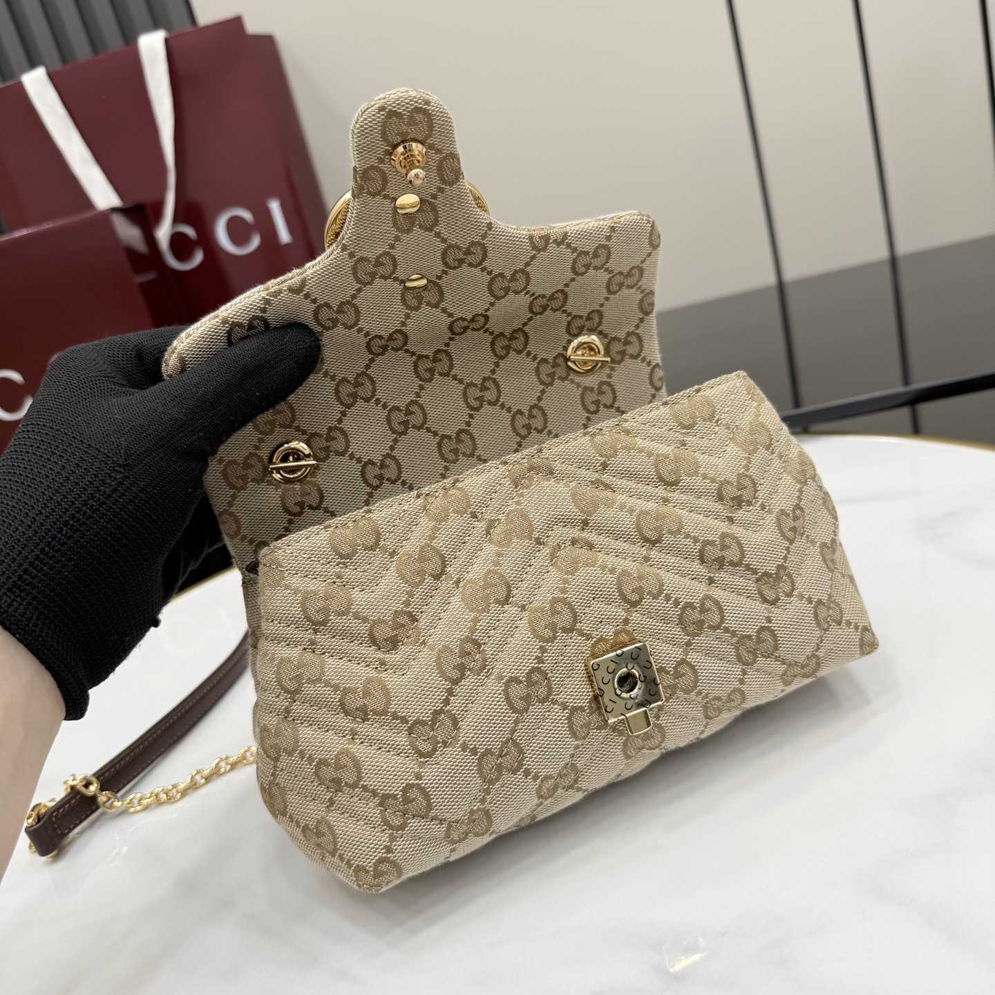 Gucci GG Marmont Mini Shoulder Bag - DesignerGu