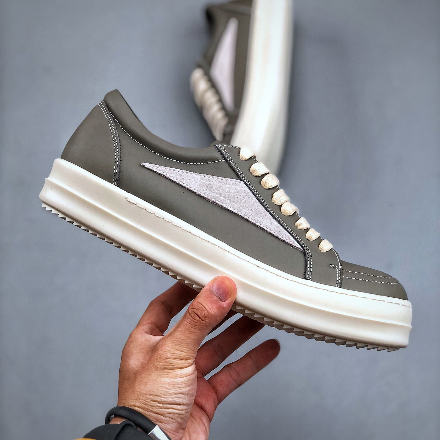Rick Owens Low-top Sneakers  - DesignerGu