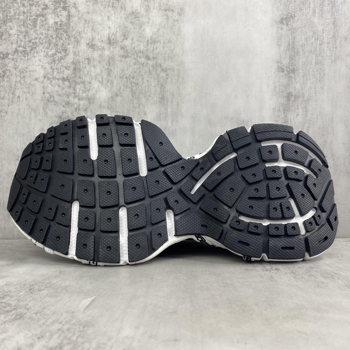 Balenciaga Balenciaga 3XL Extreme Laces Logo Sneaker - DesignerGu