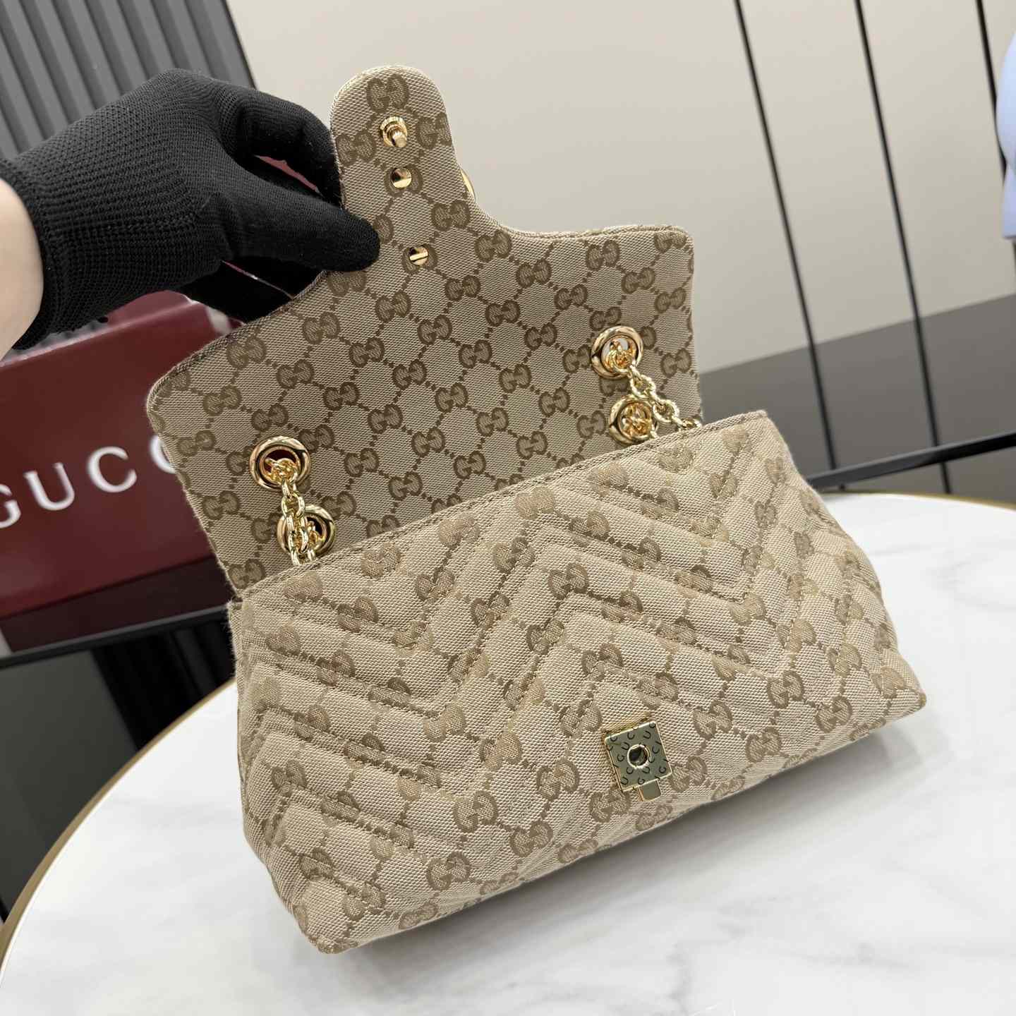Gucci GG Marmont Small Shoulder Bag - DesignerGu