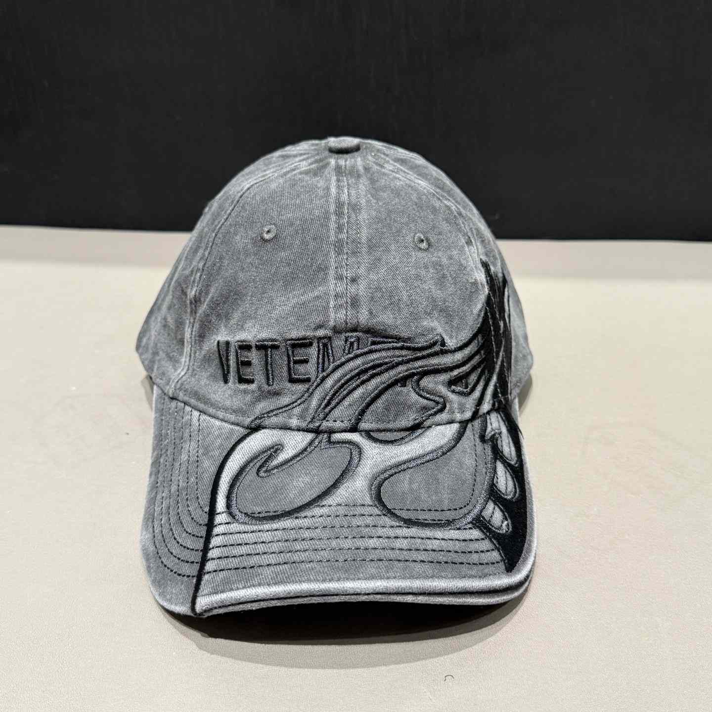 Vetements Cap  - DesignerGu
