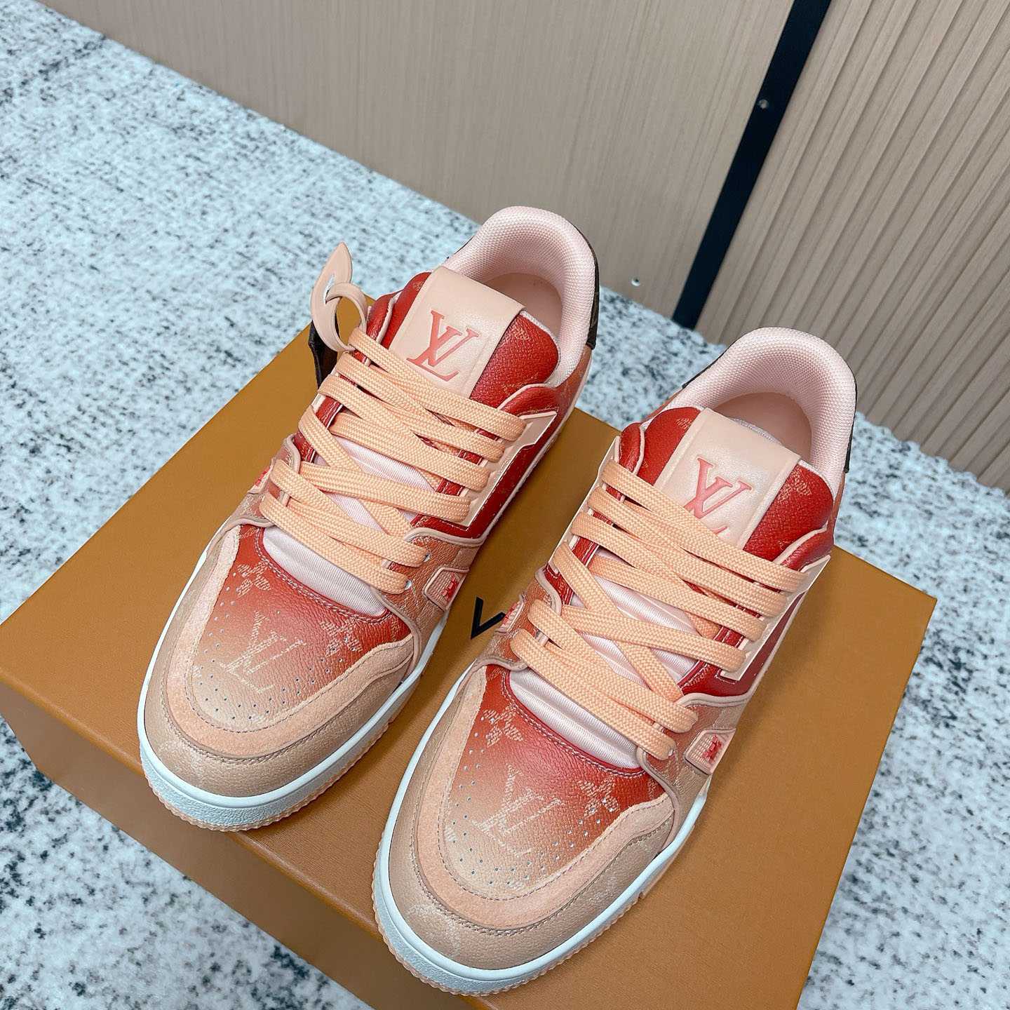 Louis Vuitton LV Trainer Sneaker  1AJTPM - DesignerGu