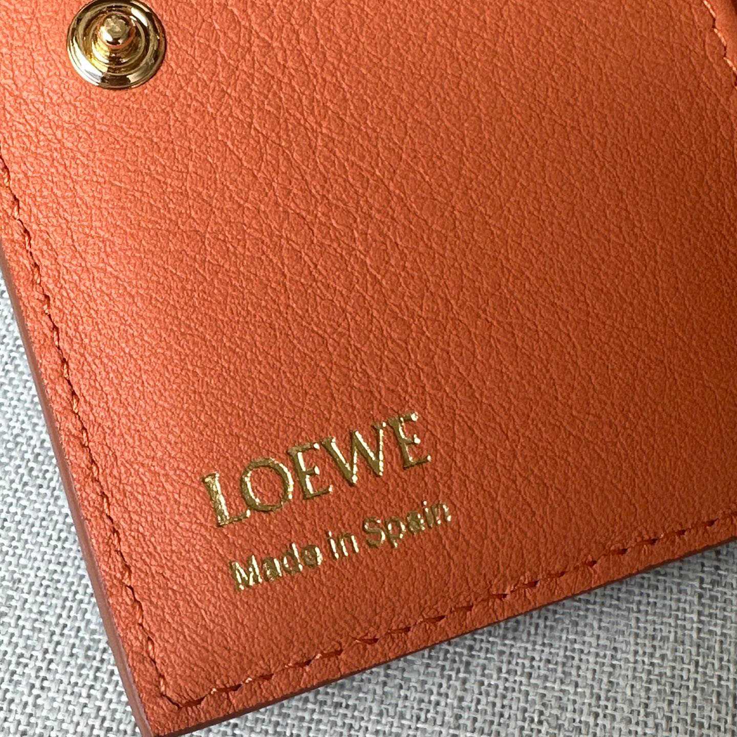 Loewe Knot Compact Wallet - DesignerGu