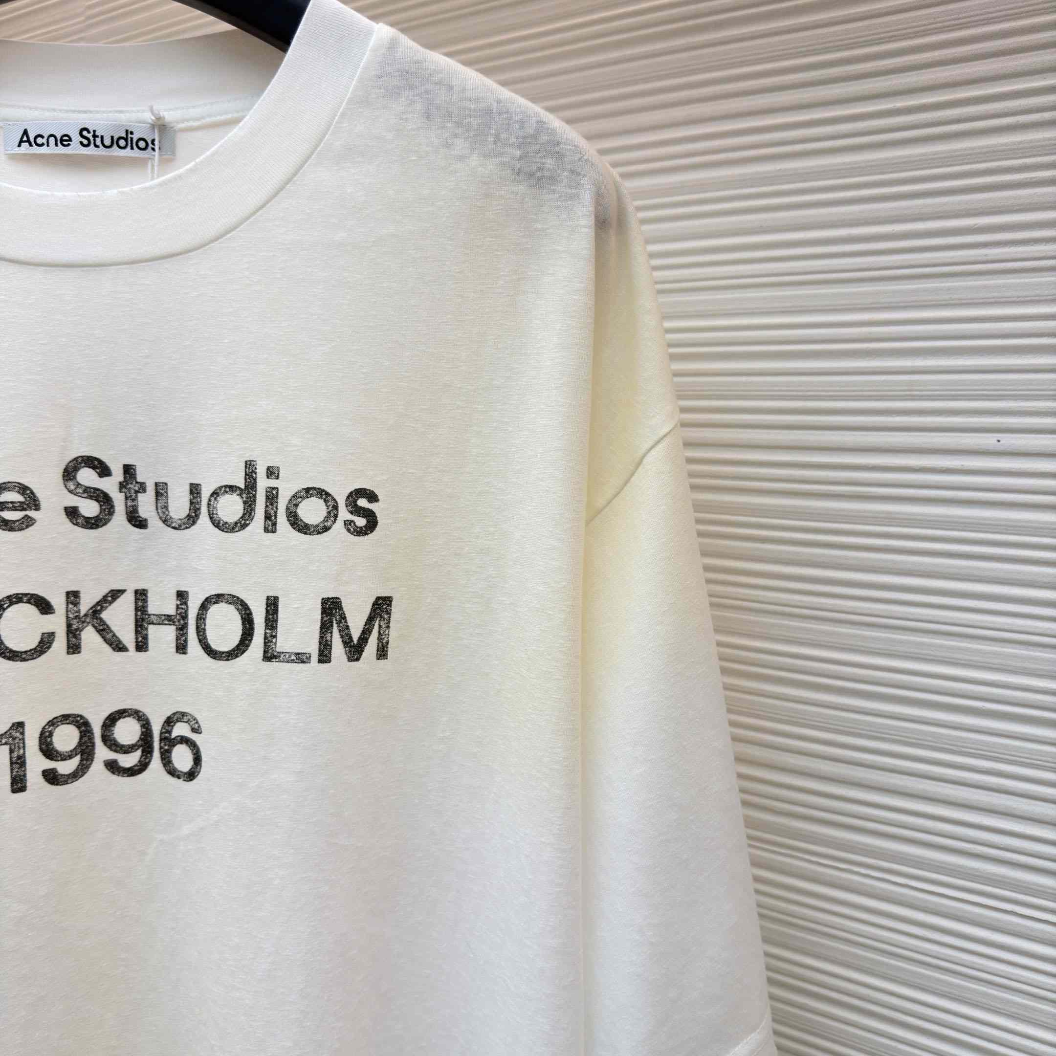 Acne Studios  Logo Tshirt - Relaxed Fit - DesignerGu