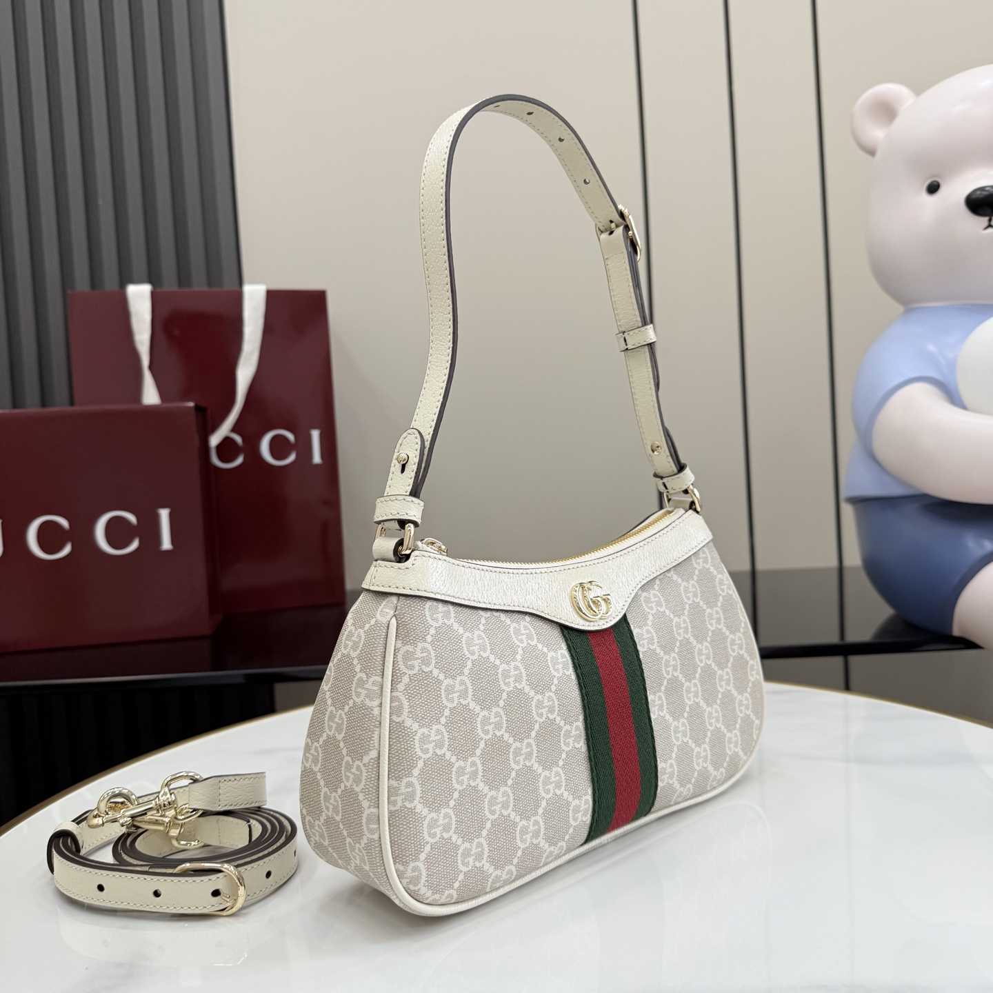 Gucci Ophidia Small Shoulder Bag - DesignerGu