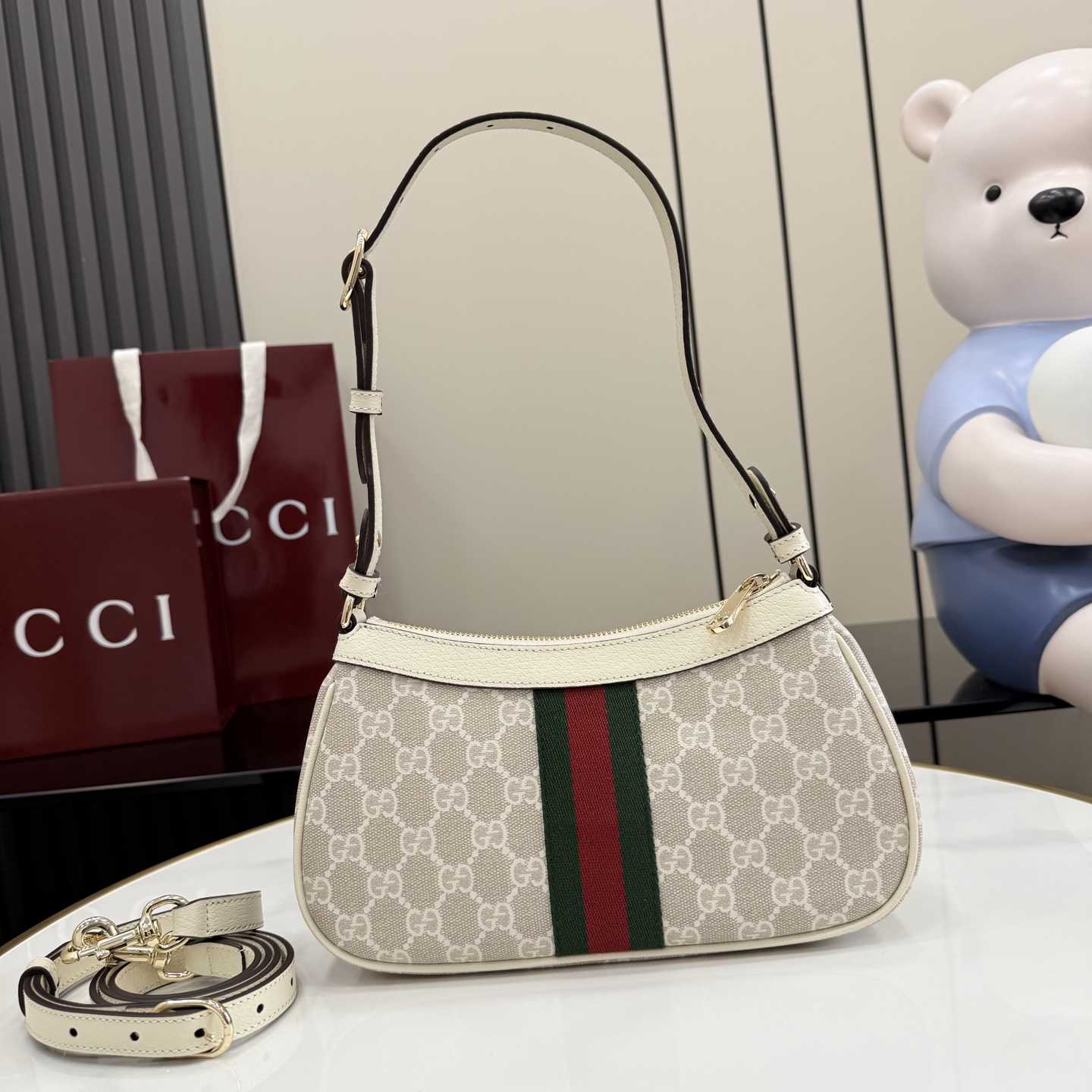 Gucci Ophidia Small Shoulder Bag - DesignerGu
