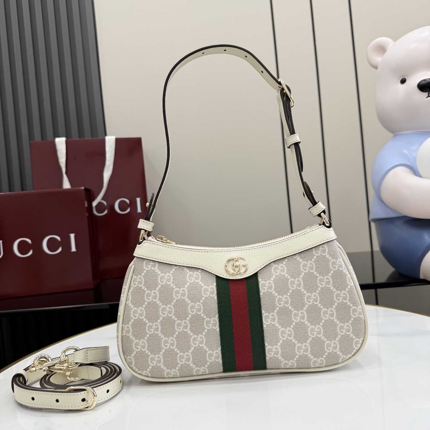 Gucci Ophidia Small Shoulder Bag - DesignerGu