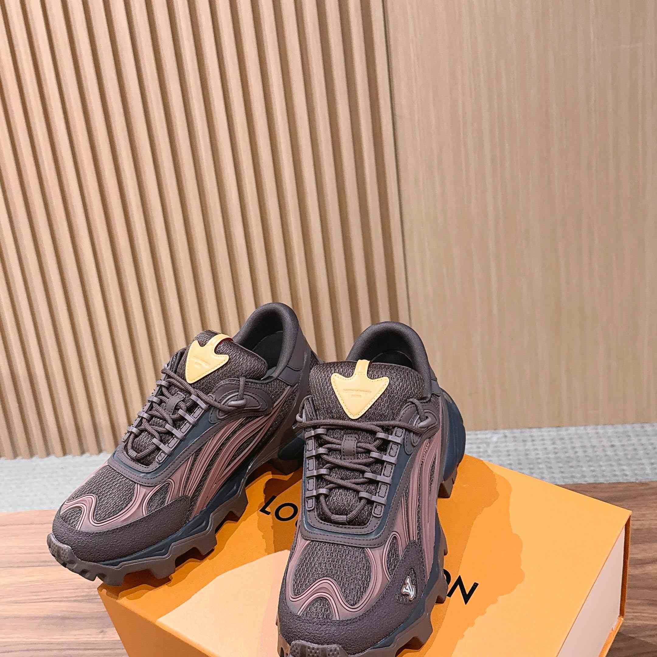 Louis Vuitton Summit Sneaker 1AJAGO - DesignerGu