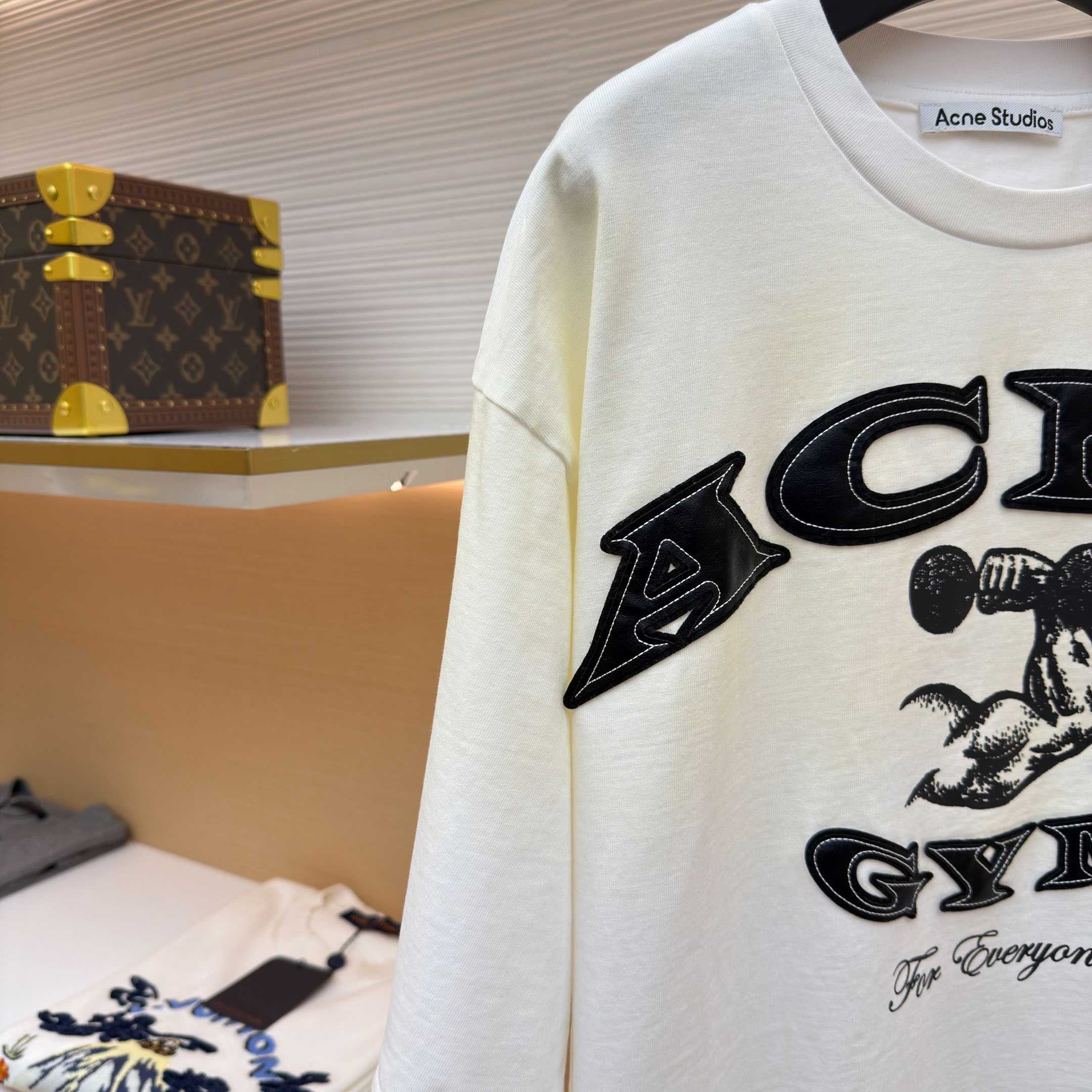Acne Studios GYM LOGO T-SHIRT  - DesignerGu
